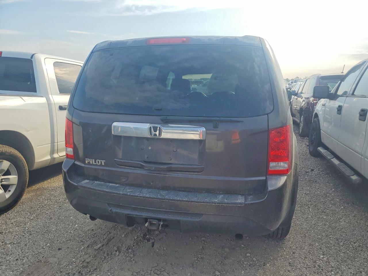 2014 Honda Pilot Lx Brown vin: 5FNYF3H24EB016154