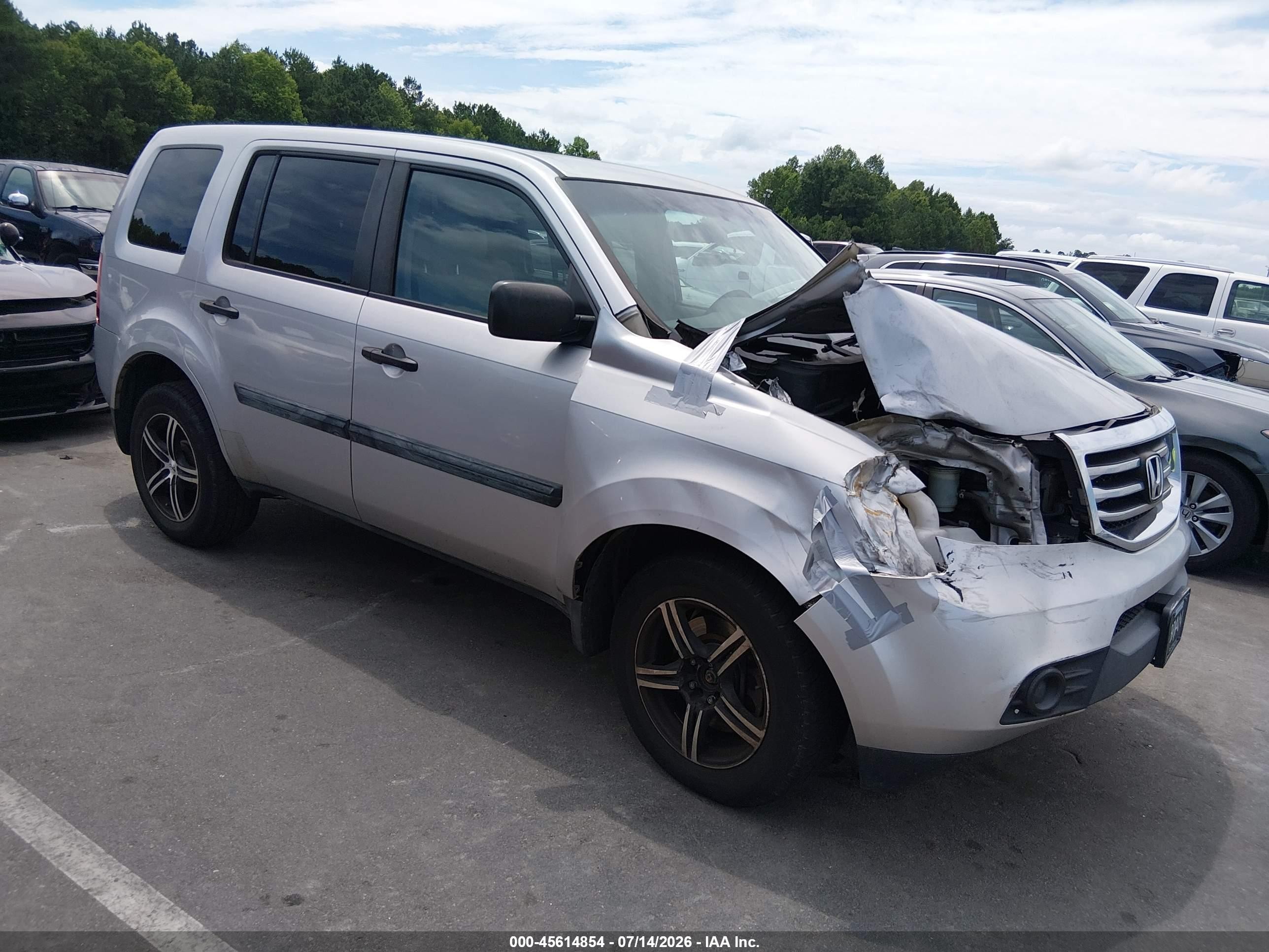 2014 Honda Pilot Lx Silver vin: 5FNYF3H24EB019765