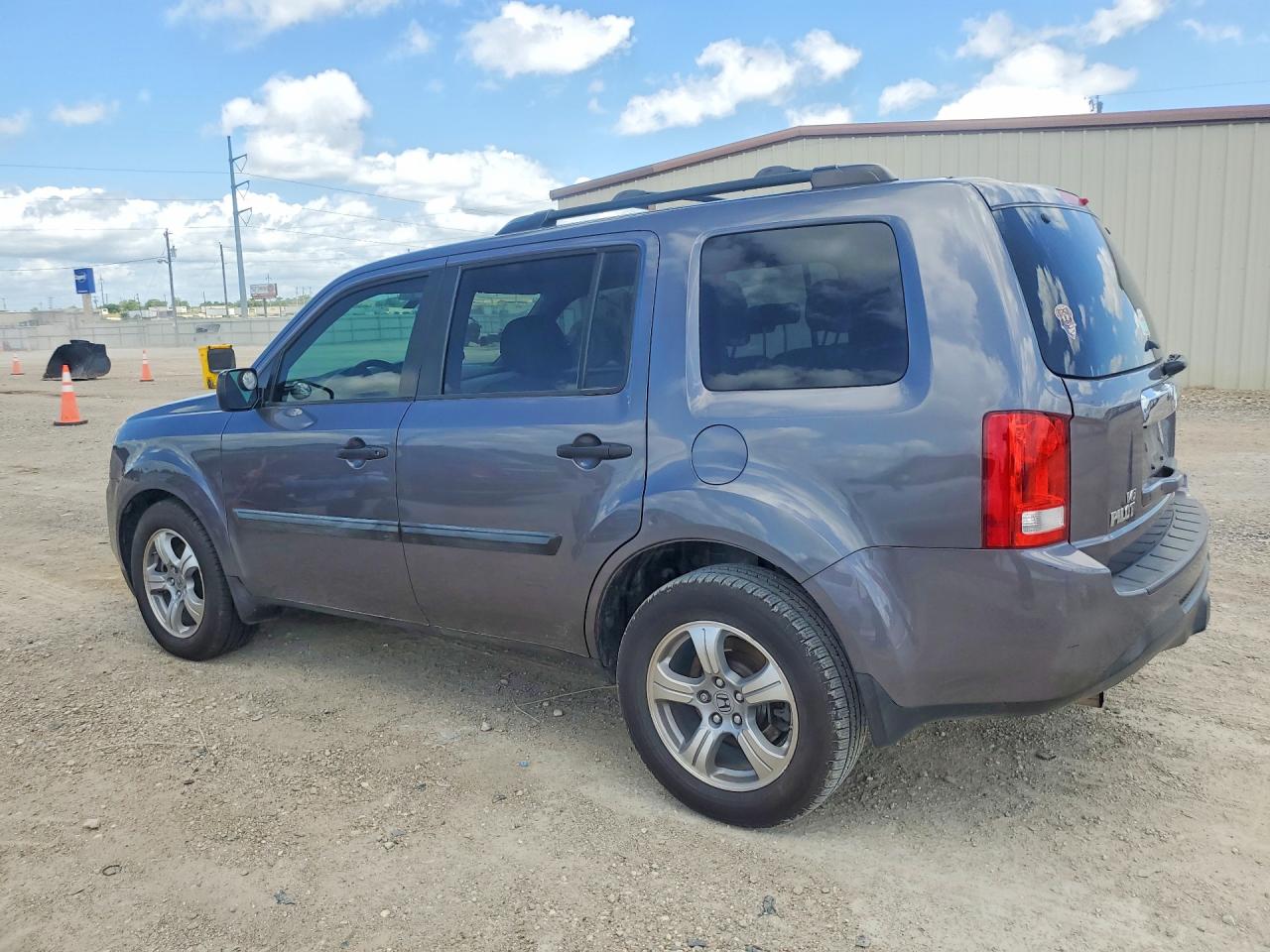 2015 Honda Pilot Lx Gray vin: 5FNYF3H24FB021632