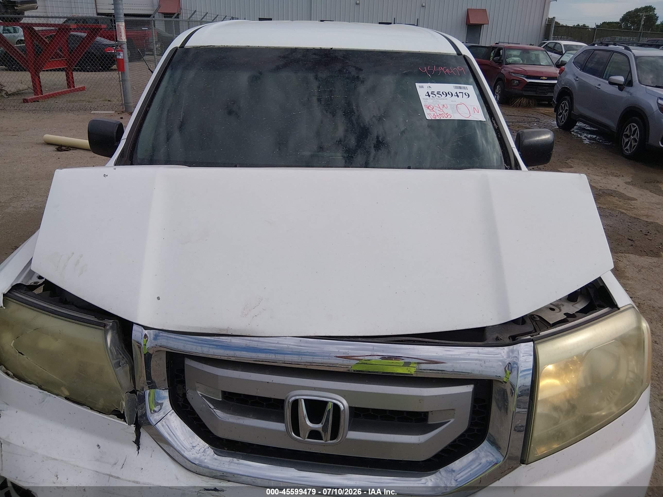 2010 Honda Pilot Lx White vin: 5FNYF3H25AB010793