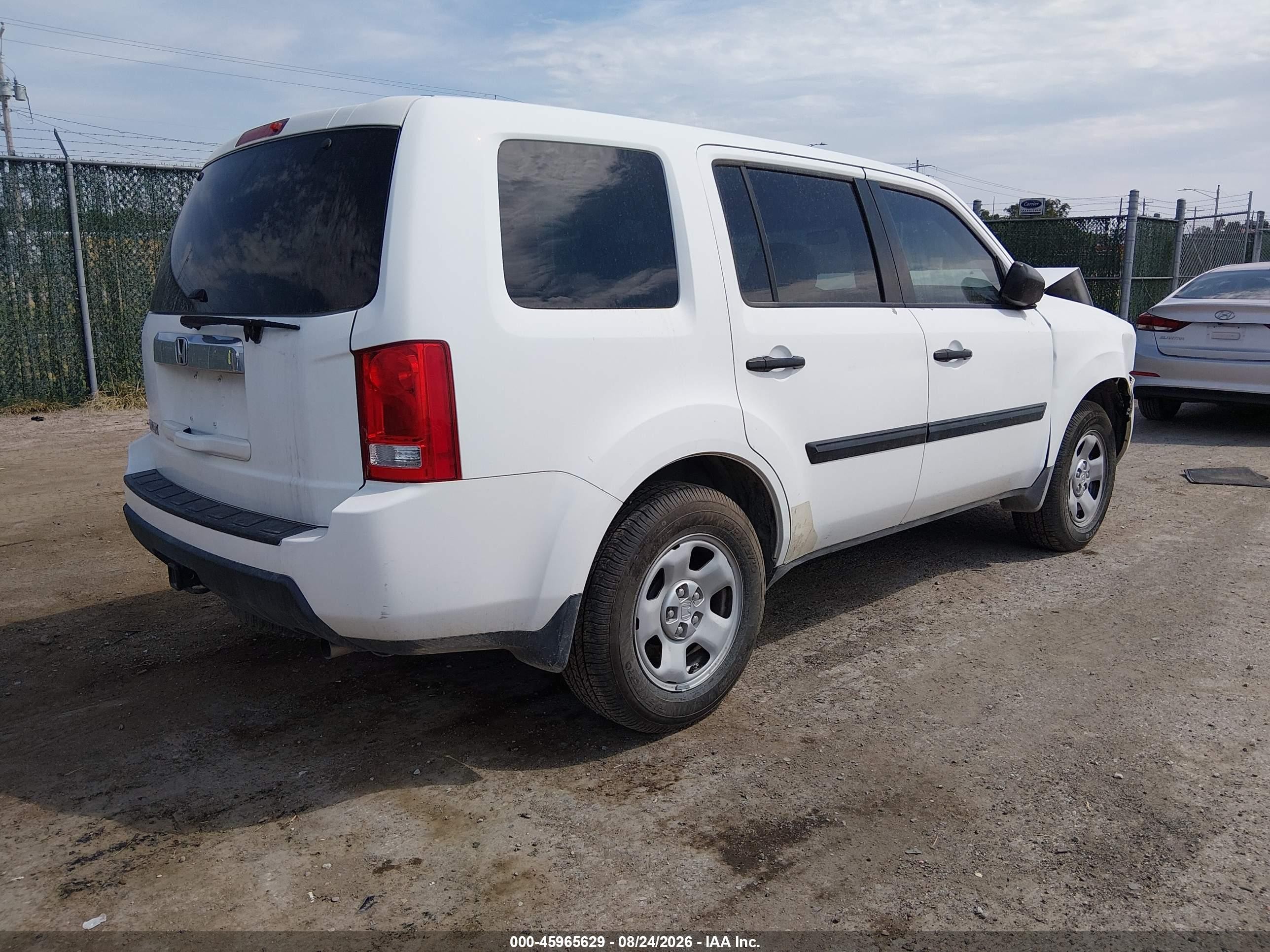 2010 Honda Pilot Lx White vin: 5FNYF3H25AB010793