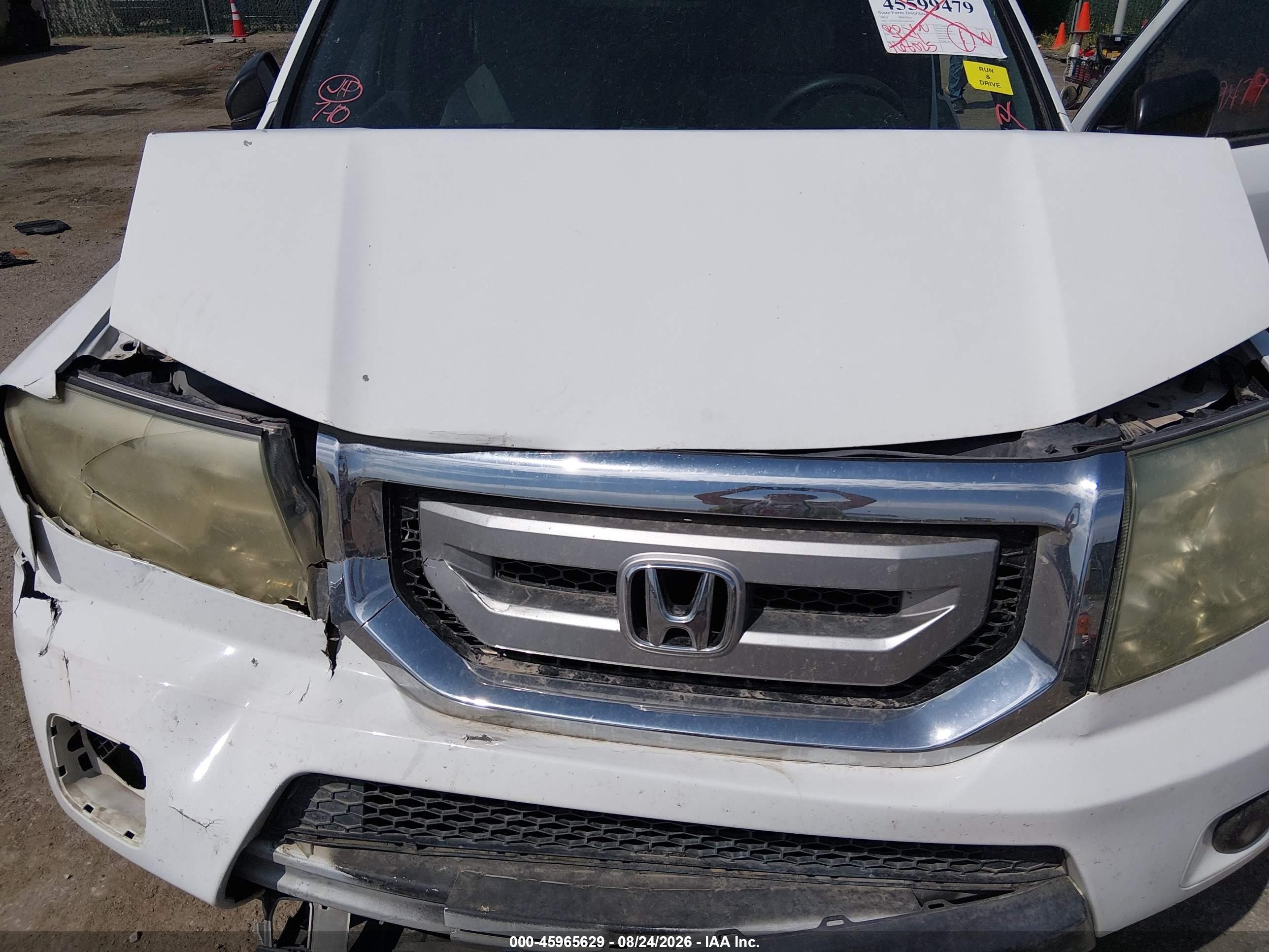 2010 Honda Pilot Lx White vin: 5FNYF3H25AB010793