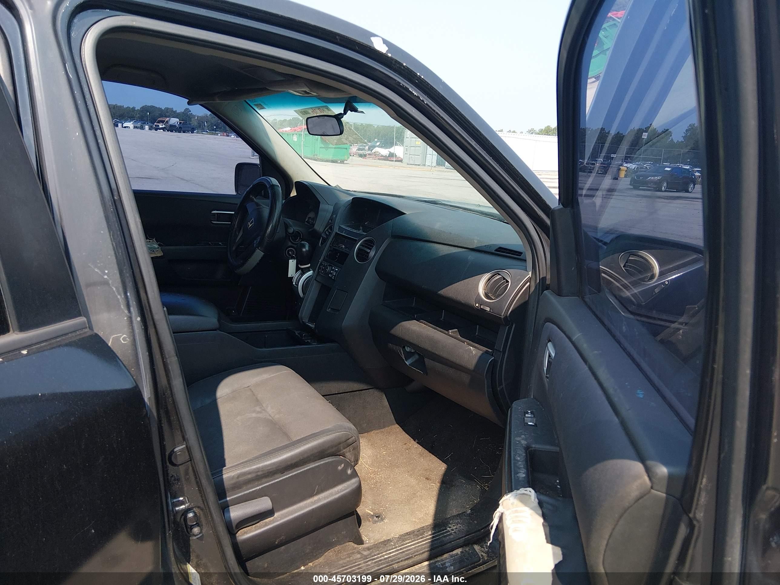 2010 Honda Pilot Lx Black vin: 5FNYF3H25AB020630