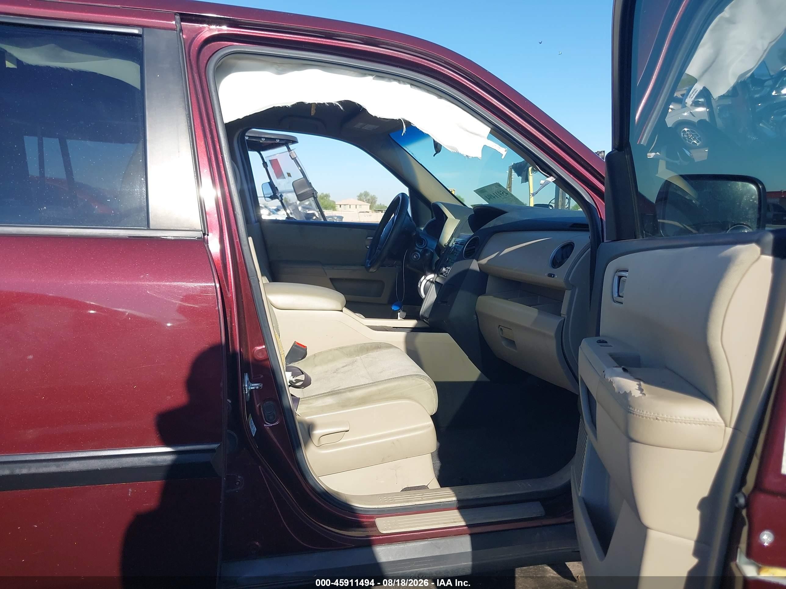2011 Honda Pilot Lx Maroon vin: 5FNYF3H25BB025117