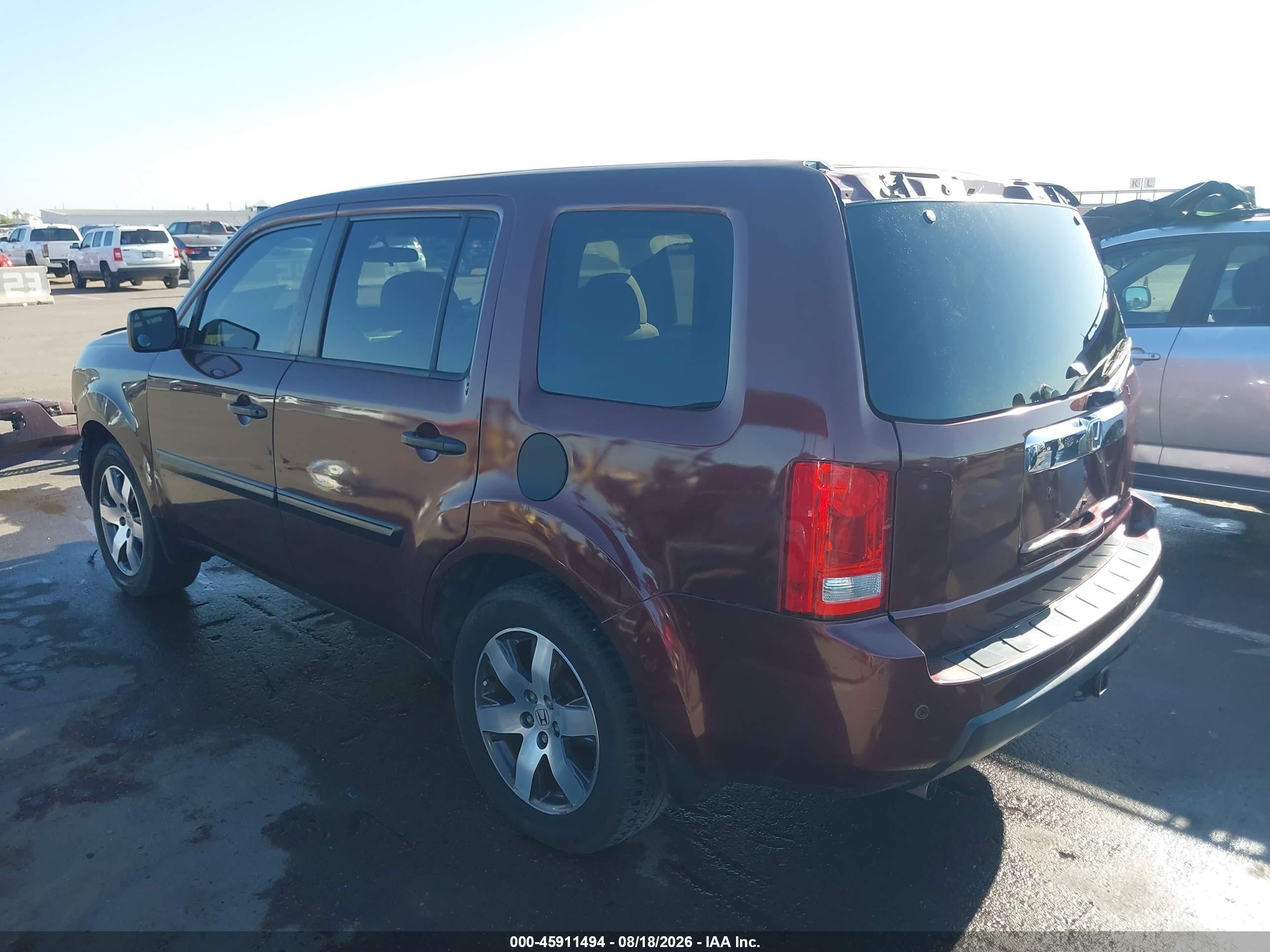 2011 Honda Pilot Lx Maroon vin: 5FNYF3H25BB025117