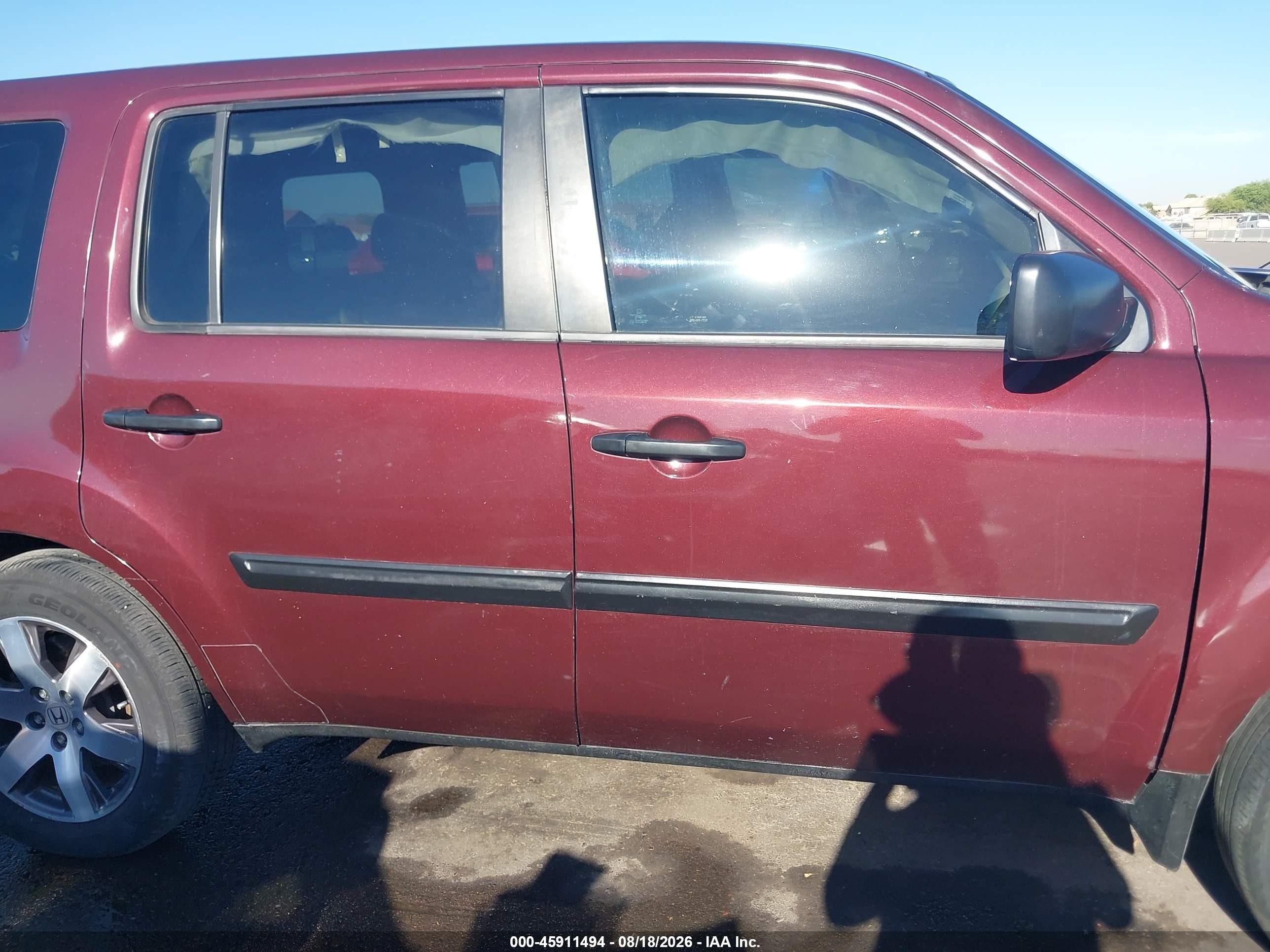 2011 Honda Pilot Lx Maroon vin: 5FNYF3H25BB025117