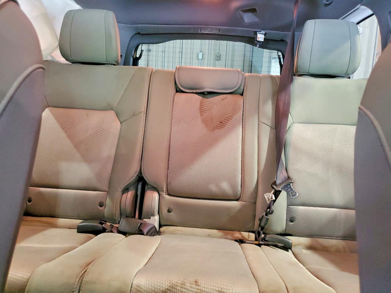 2013 Honda Pilot Lx Gray vin: 5FNYF3H25DB002021