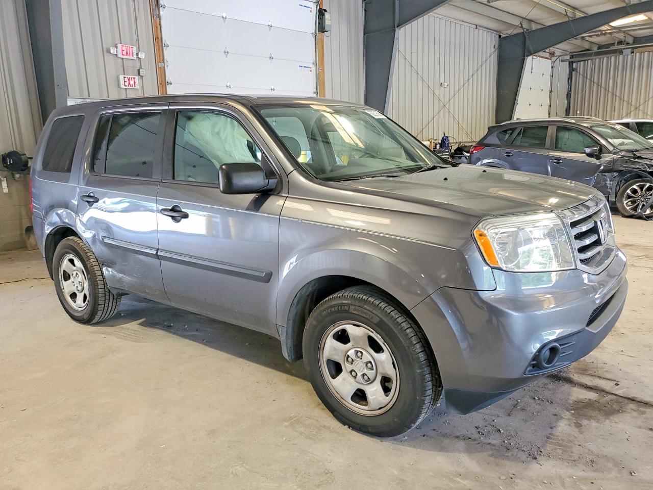 2013 Honda Pilot Lx Gray vin: 5FNYF3H25DB002021