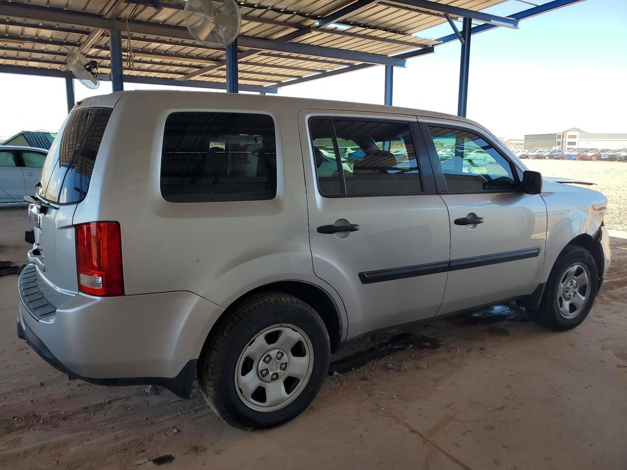 2013 Honda Pilot Lx Silver vin: 5FNYF3H25DB033771