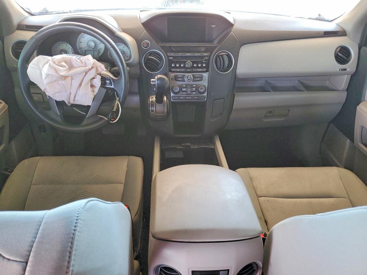 2013 Honda Pilot Lx Silver vin: 5FNYF3H25DB033771