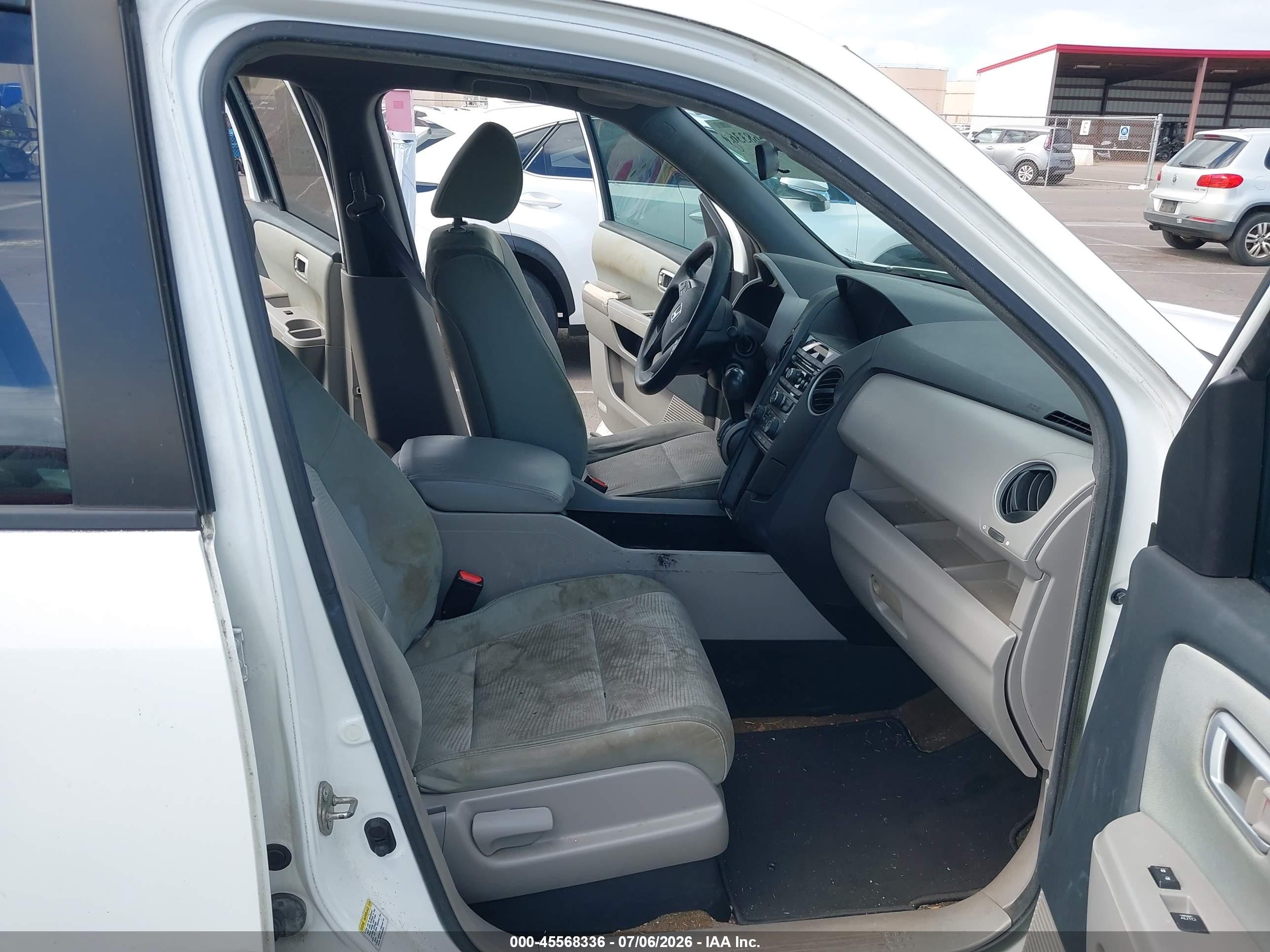 2013 Honda Pilot Lx White vin: 5FNYF3H25DB040686