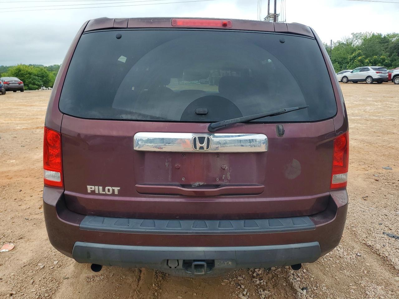 2011 Honda Pilot Lx Burgundy vin: 5FNYF3H26BB034151