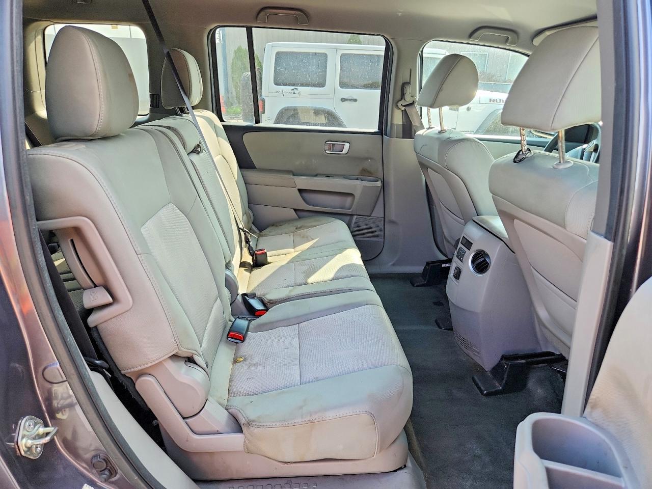 2014 Honda Pilot Lx Gray vin: 5FNYF3H26EB012882