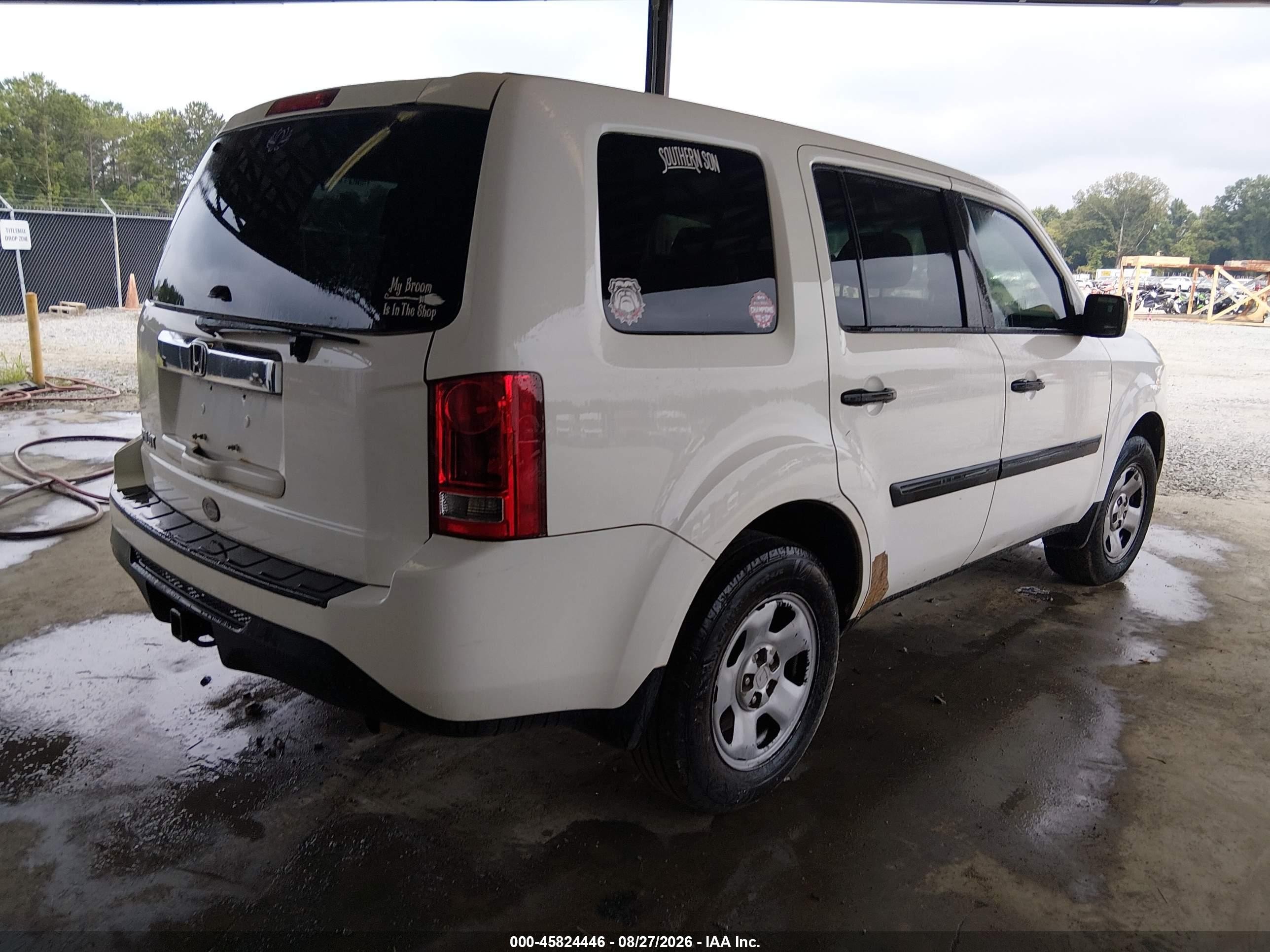 2012 Honda Pilot Lx White vin: 5FNYF3H27CB035147