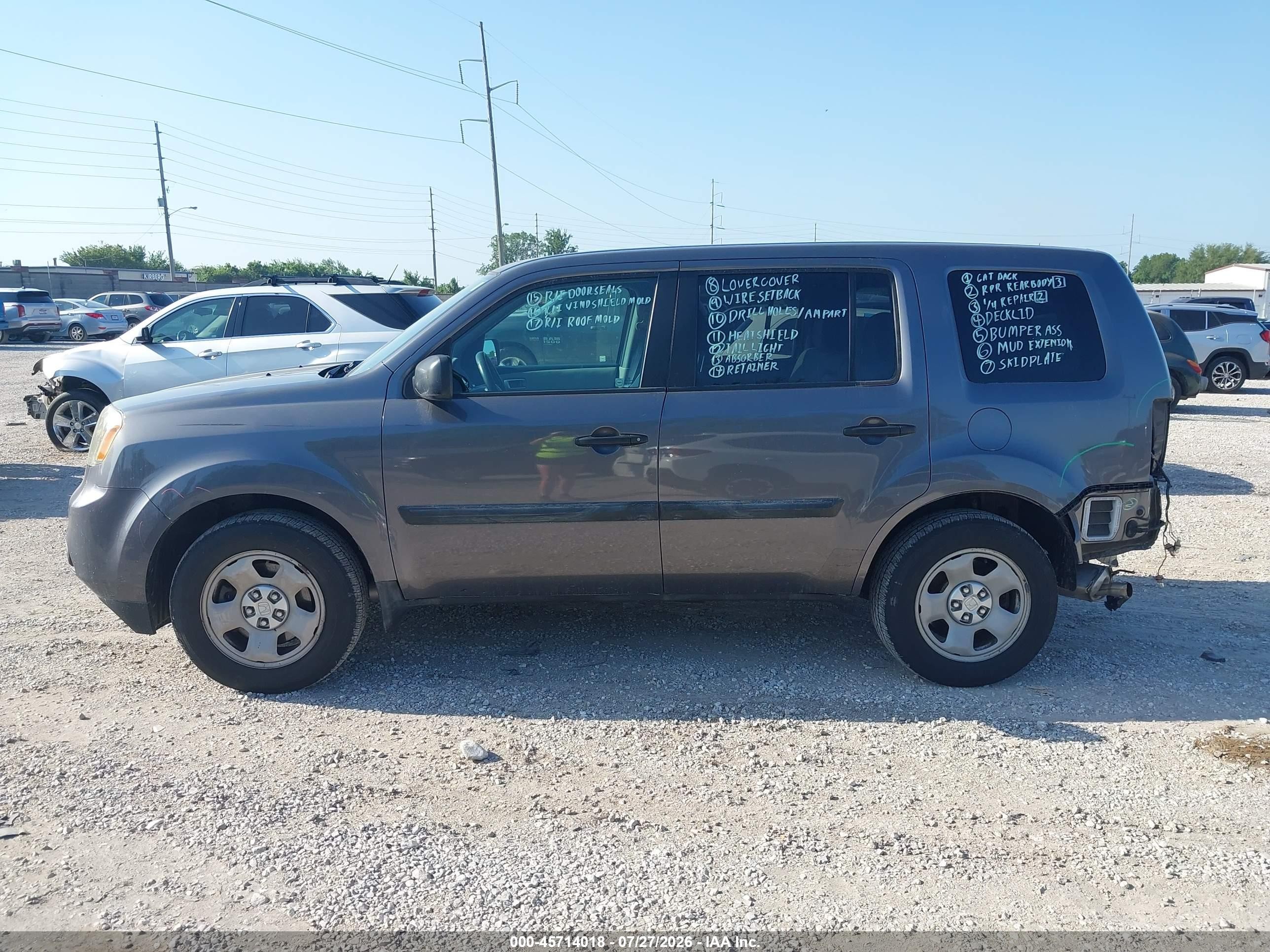 2014 Honda Pilot Lx Gray vin: 5FNYF3H27EB007061