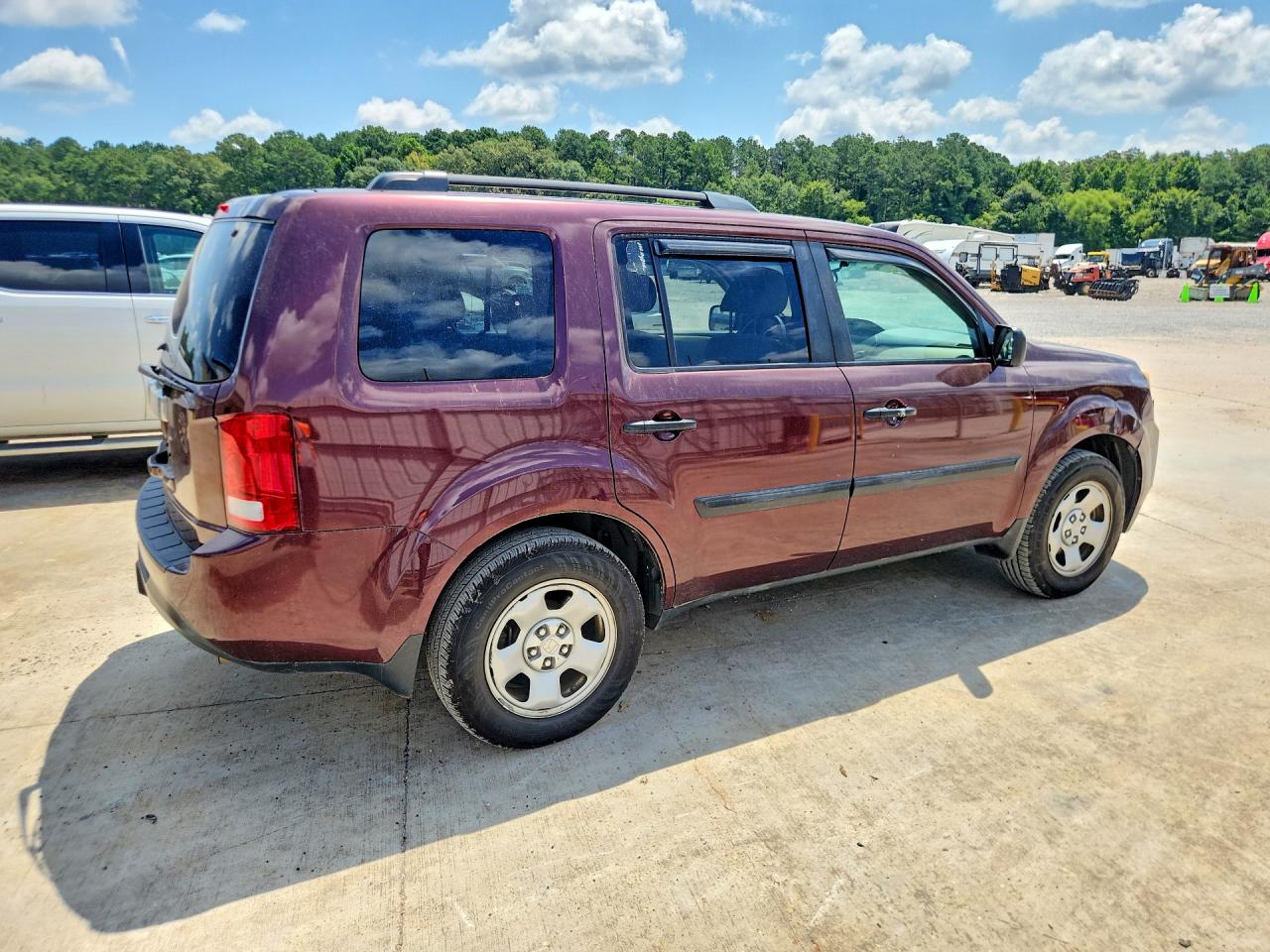 2013 Honda Pilot Lx Burgundy vin: 5FNYF3H28DB002000