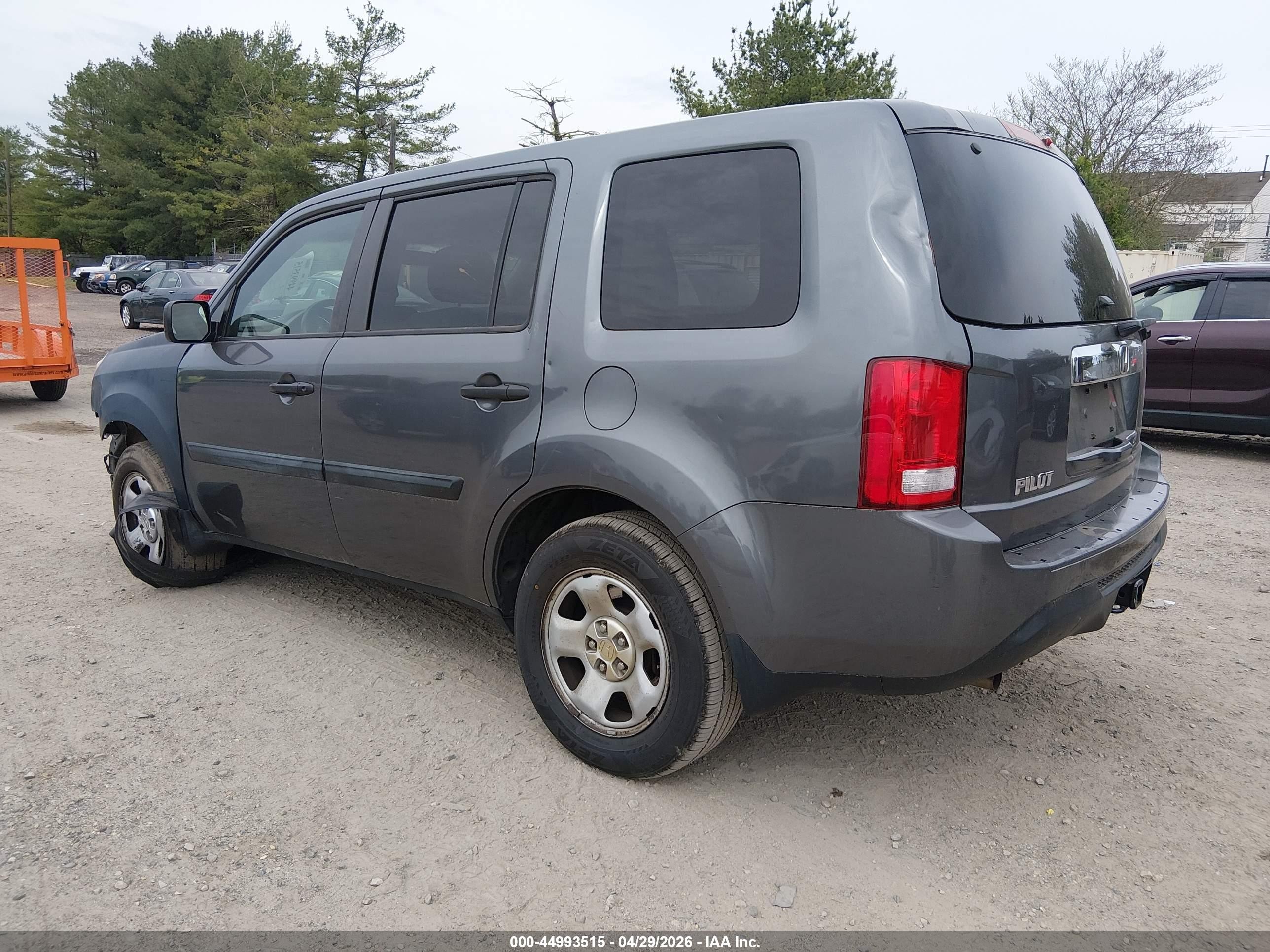 2013 Honda Pilot Lx Серый vin: 5FNYF3H28DB006516