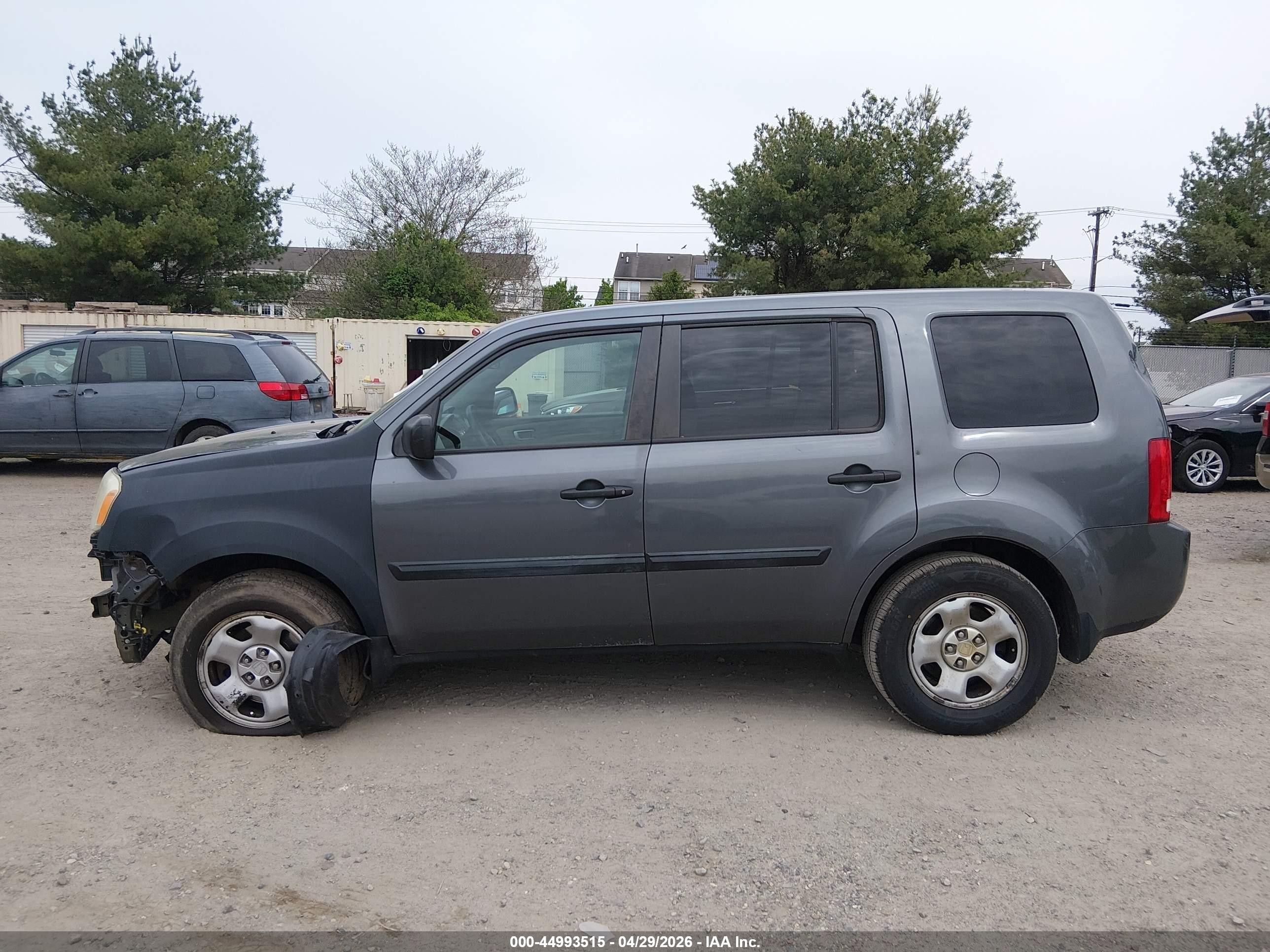 2013 Honda Pilot Lx Серый vin: 5FNYF3H28DB006516