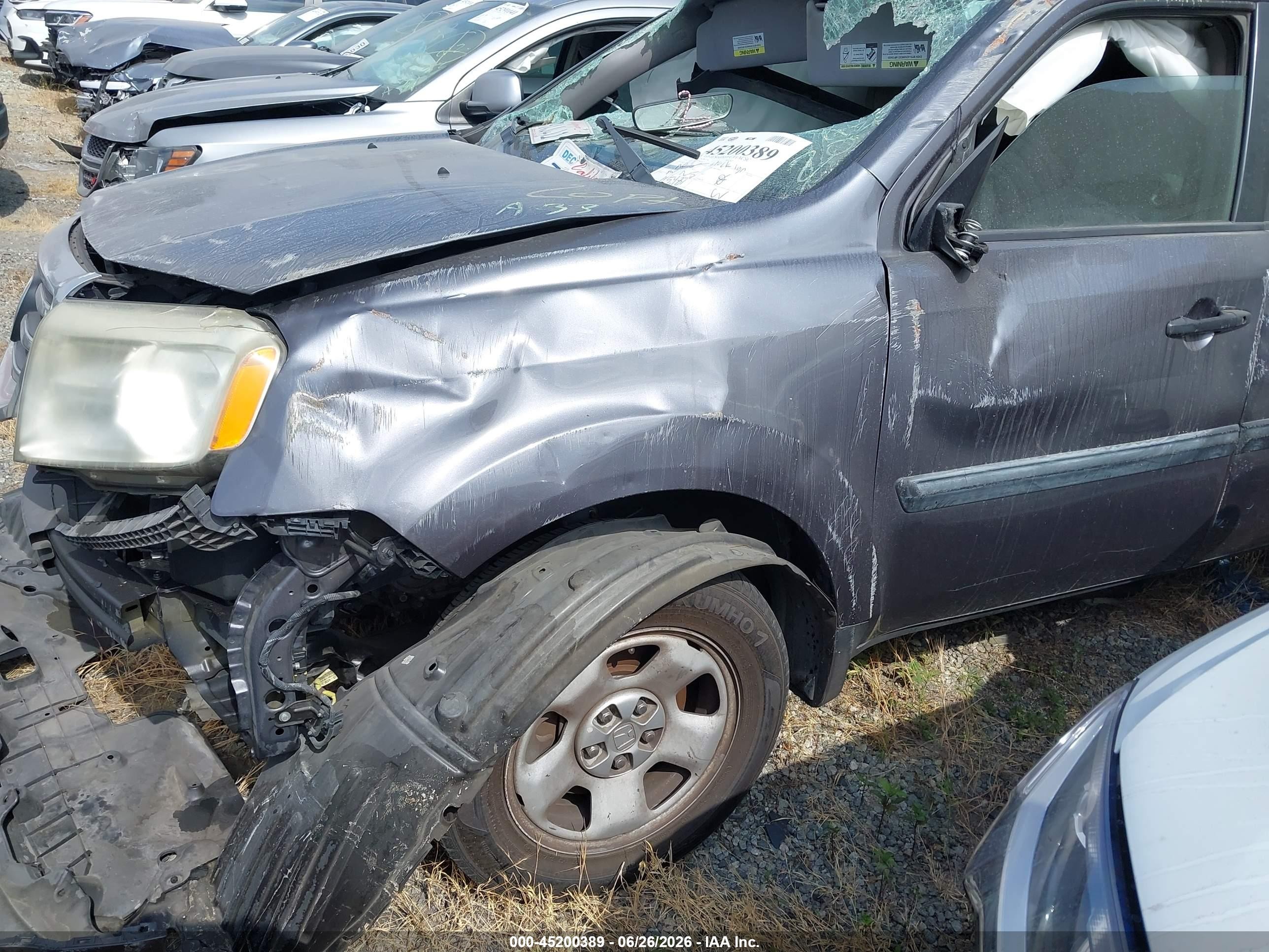 2015 Honda Pilot Lx Gray vin: 5FNYF3H28FB018071