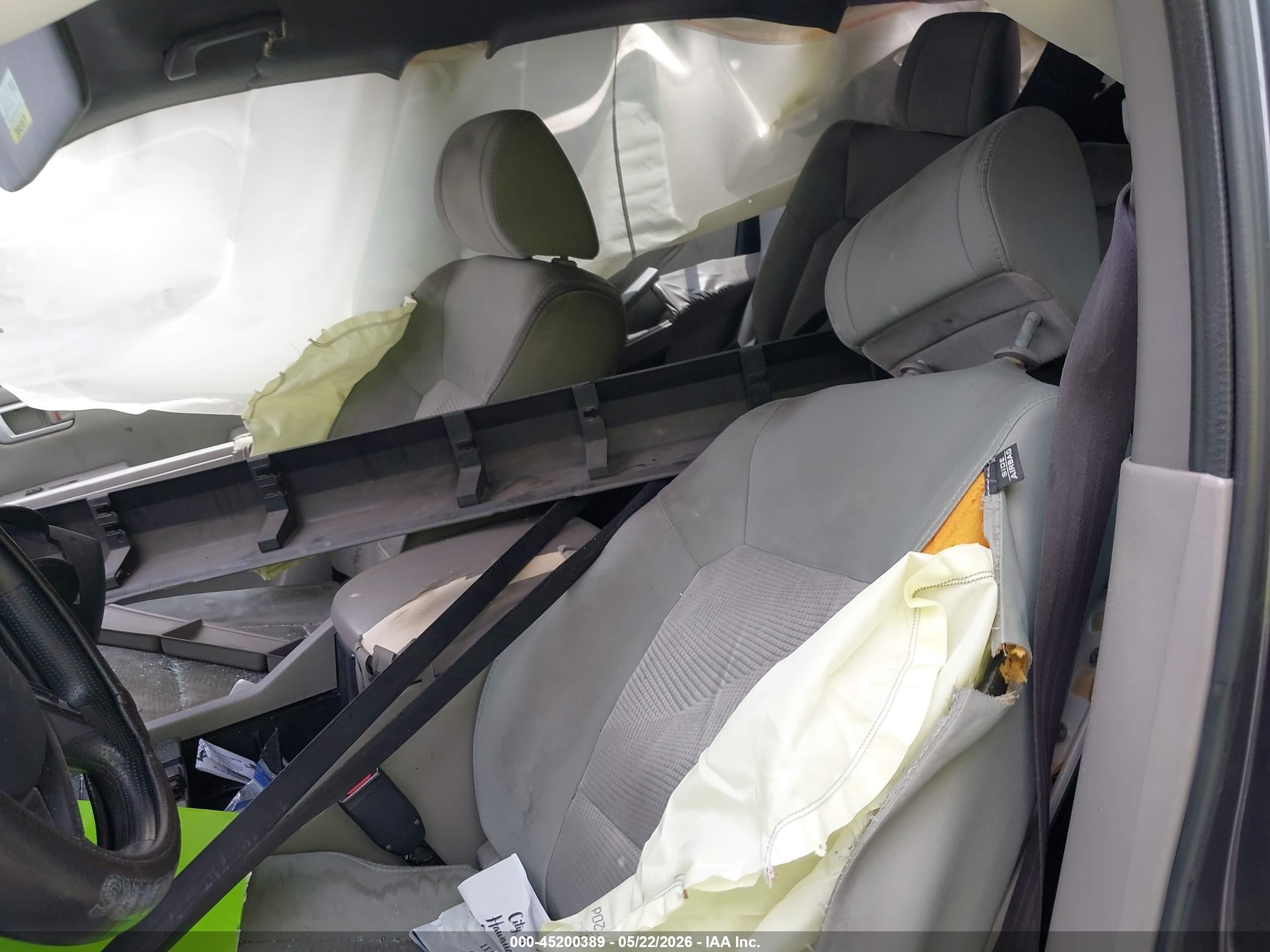 2015 Honda Pilot Lx Gray vin: 5FNYF3H28FB018071