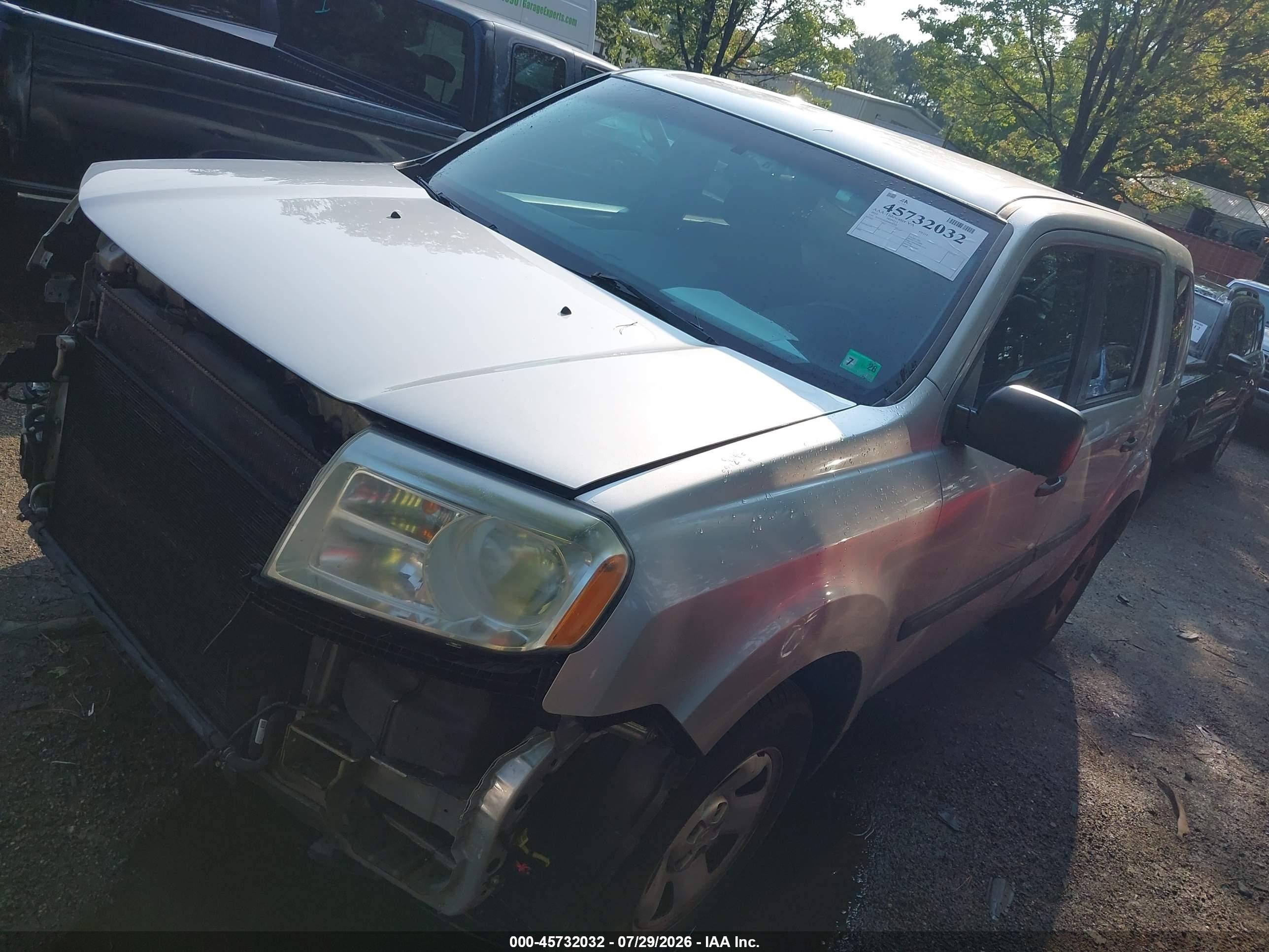 2015 Honda Pilot Lx Silver vin: 5FNYF3H28FB018264