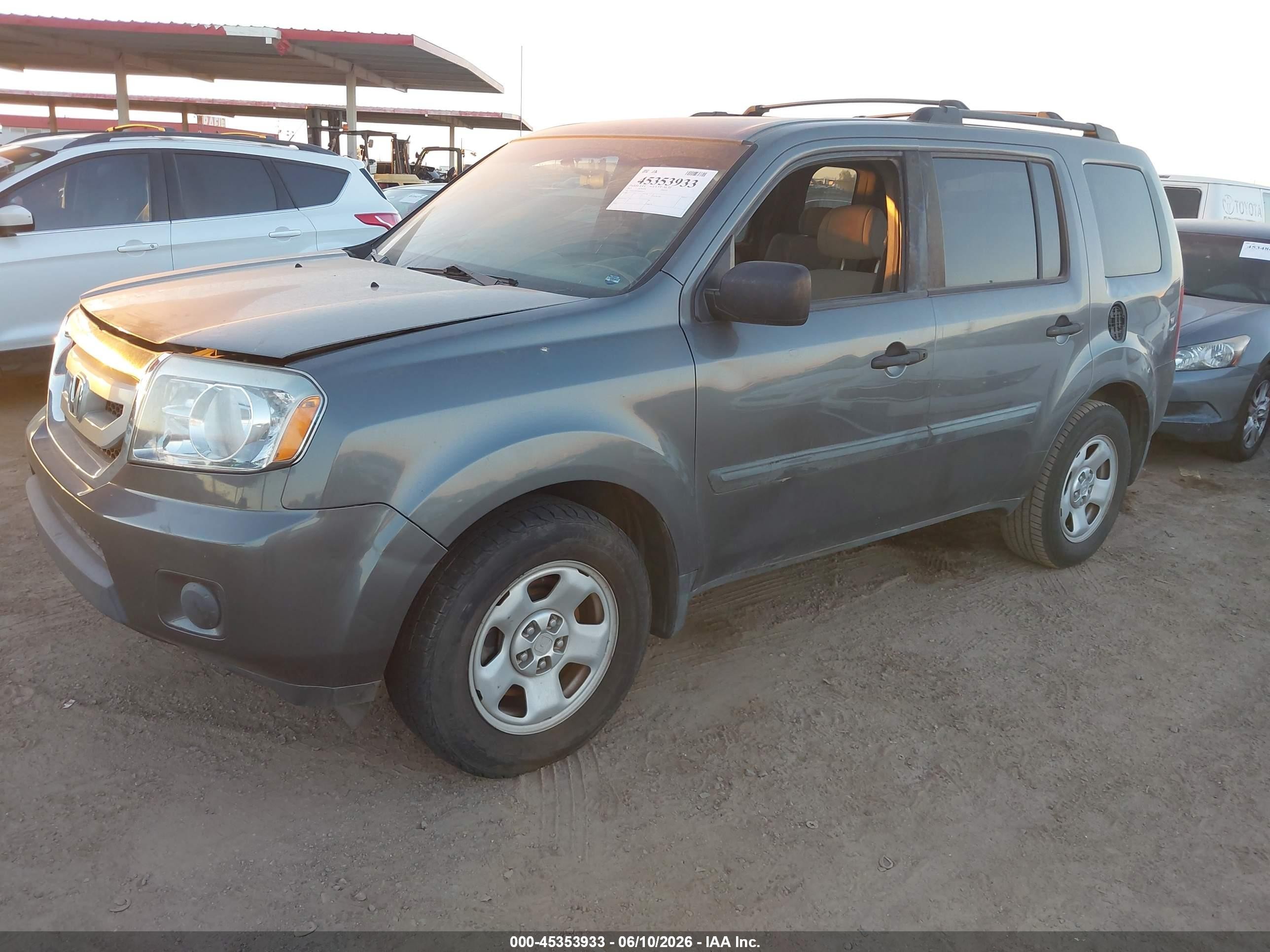 2011 Honda Pilot Lx Серый vin: 5FNYF3H29BB030160
