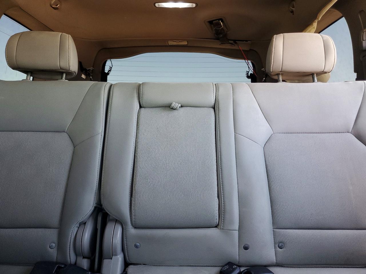2011 Honda Pilot Lx White vin: 5FNYF3H29BB049954