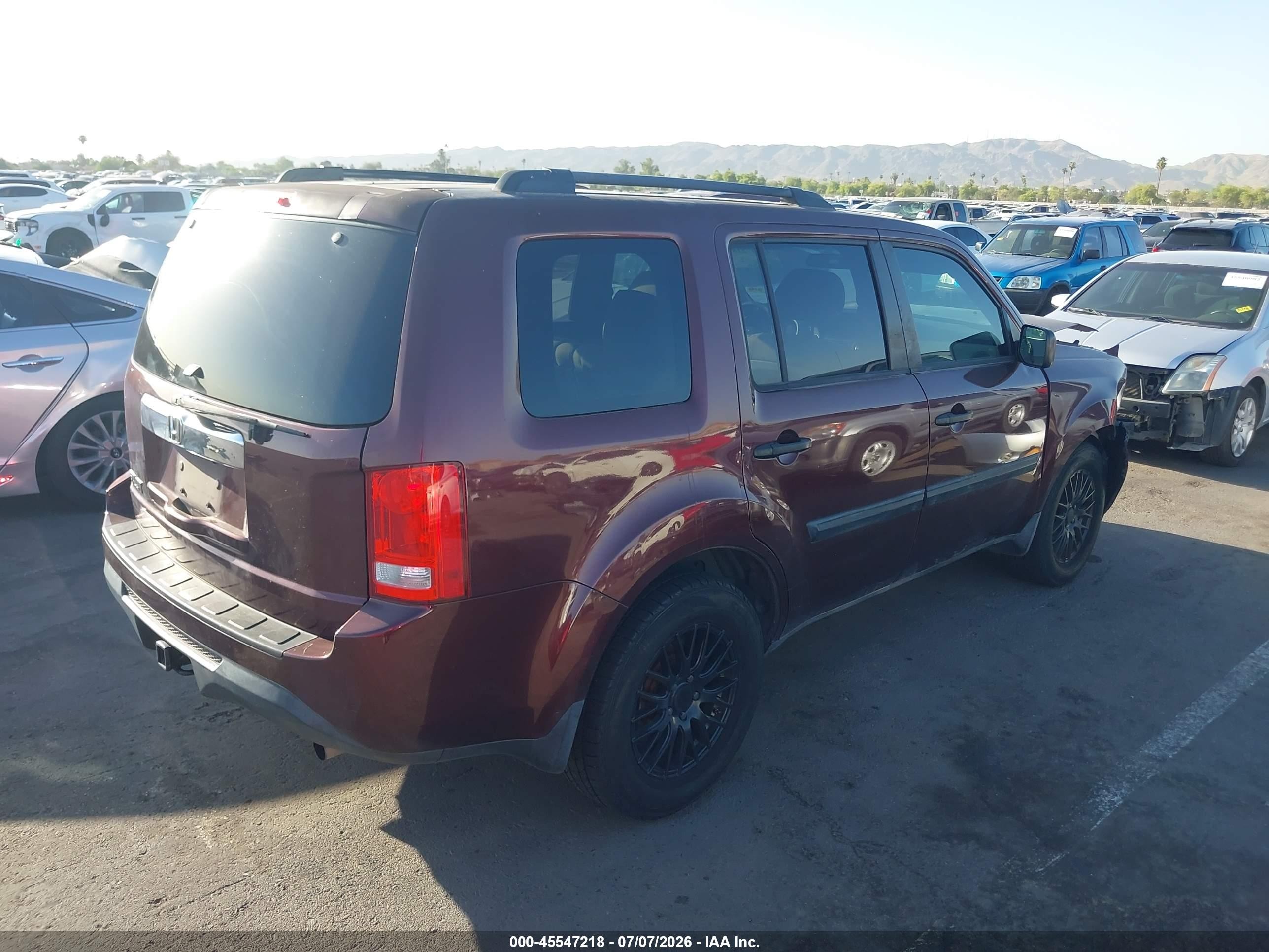 2012 Honda Pilot Lx Maroon vin: 5FNYF3H29CB029656