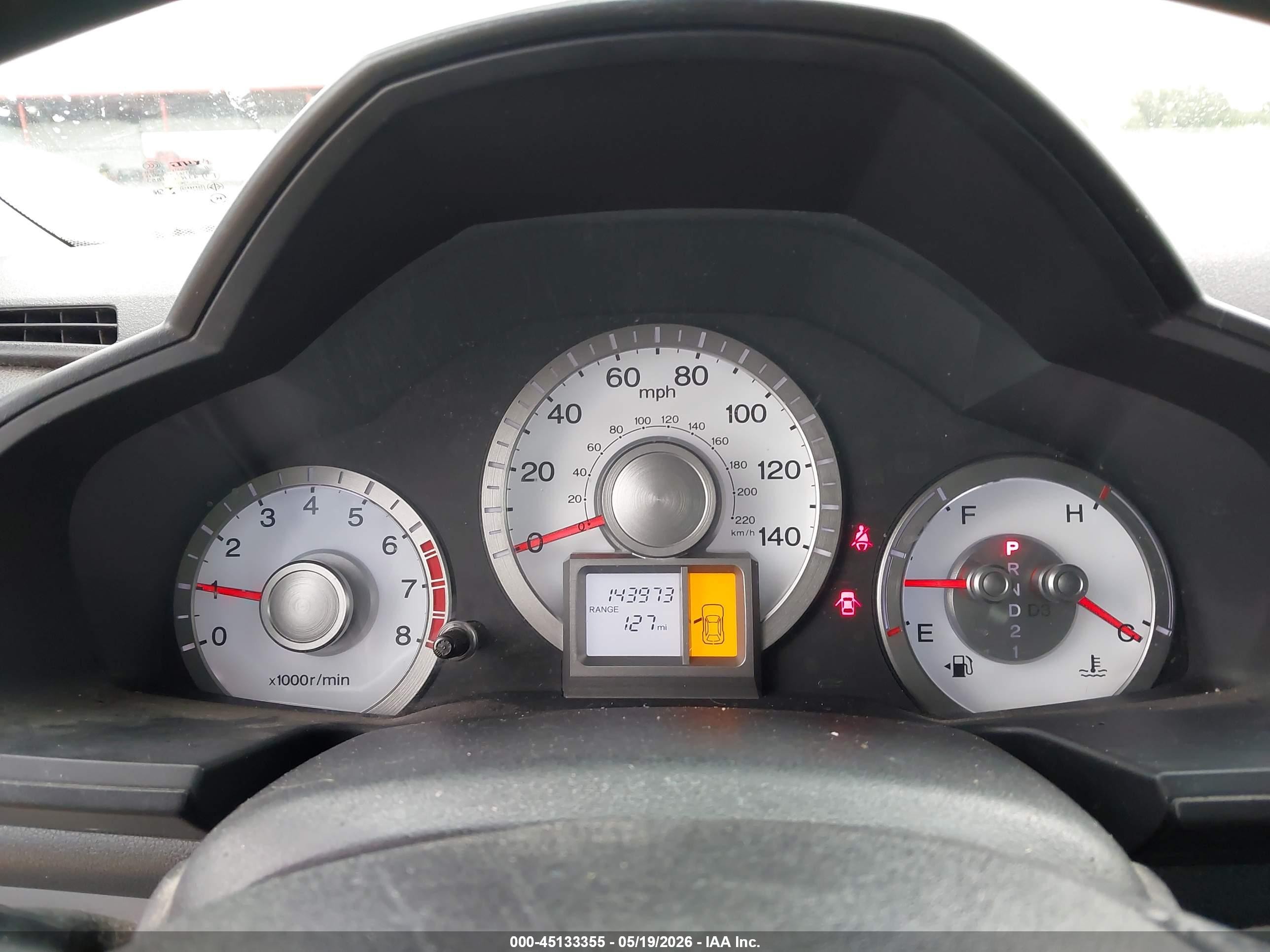 2011 Honda Pilot Lx Silver vin: 5FNYF3H2XBB053169