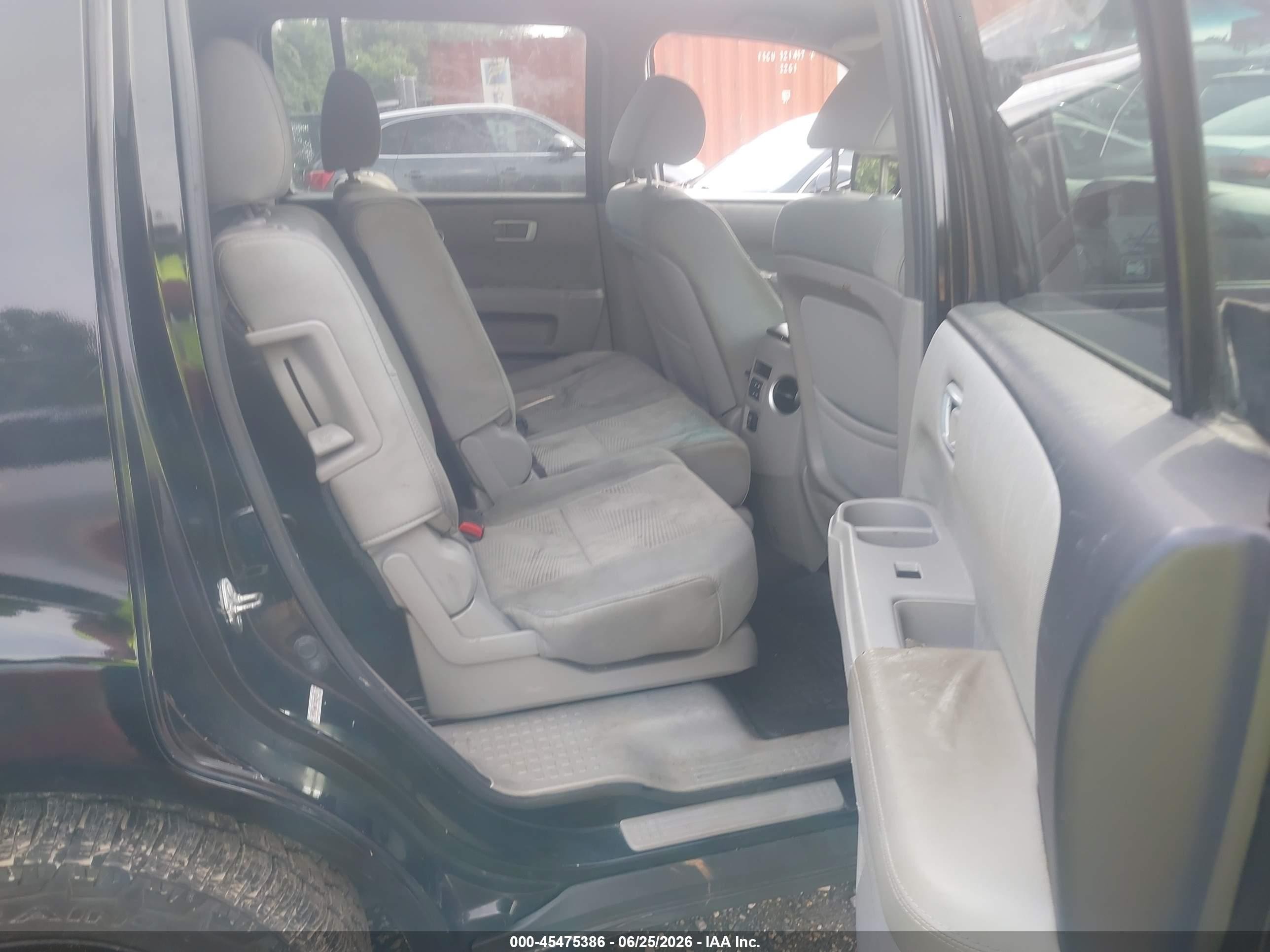 2012 Honda Pilot Lx Black vin: 5FNYF3H2XCB004586