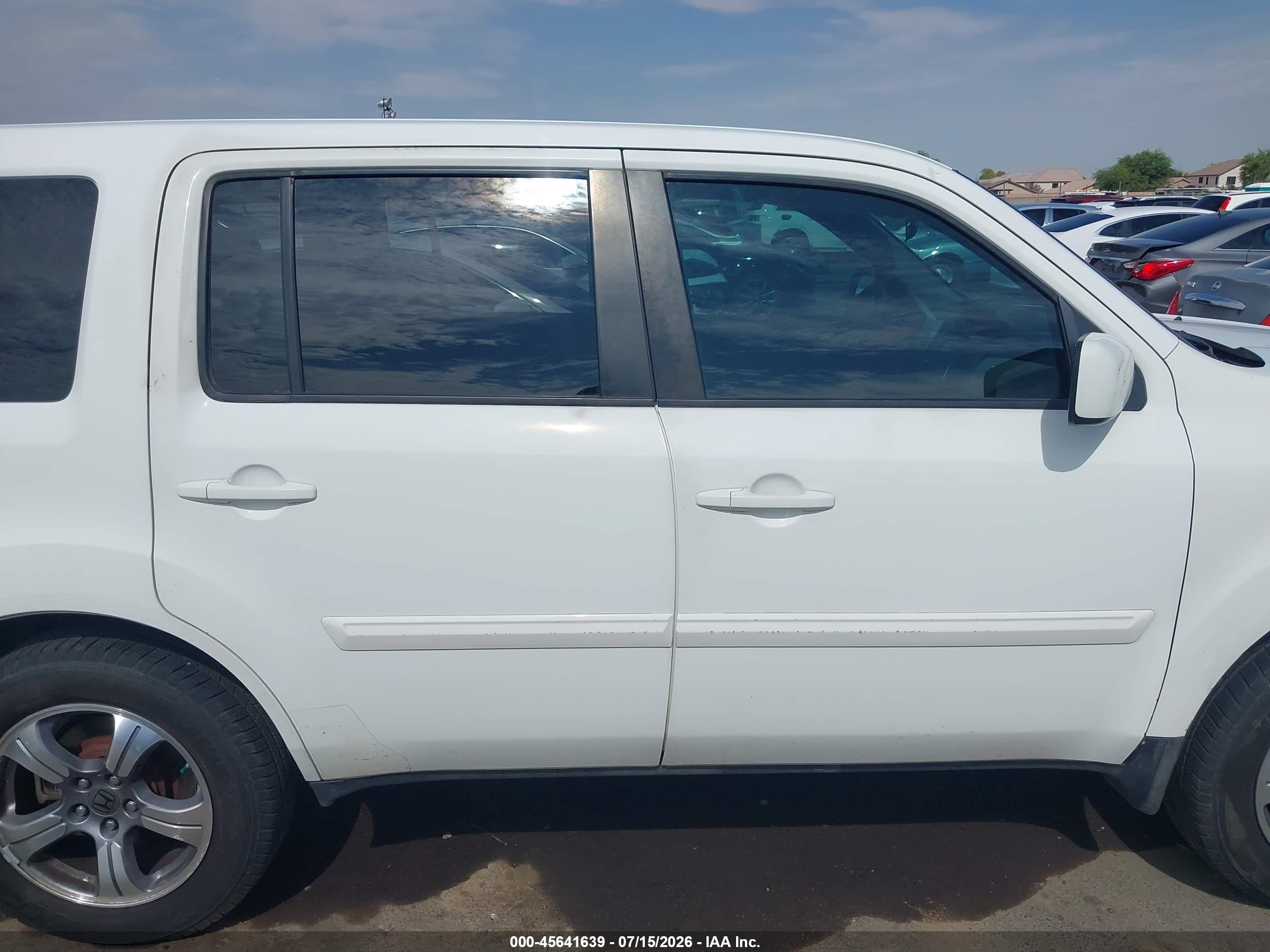 2015 Honda Pilot Se White vin: 5FNYF3H32FB020827