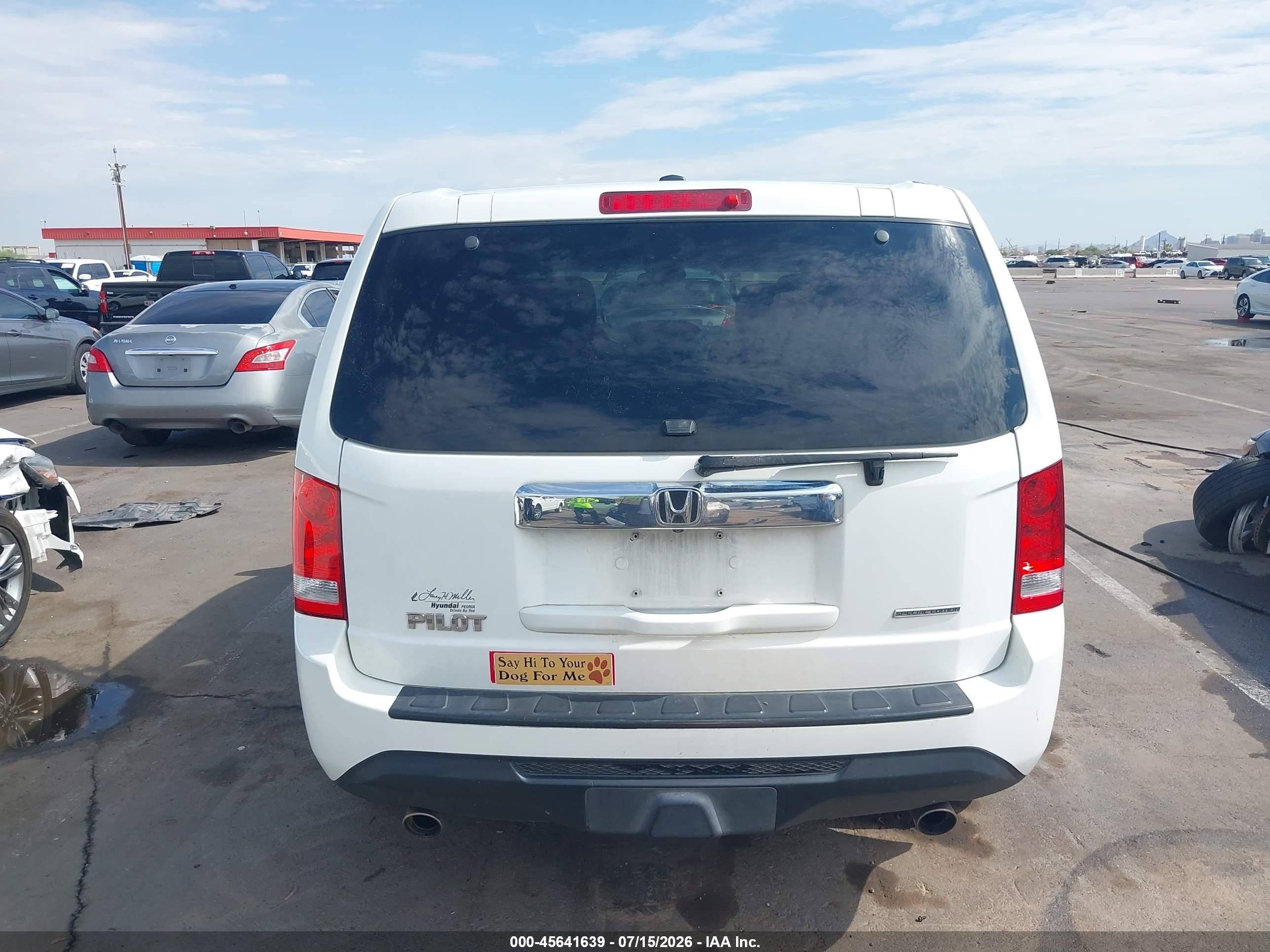2015 Honda Pilot Se White vin: 5FNYF3H32FB020827