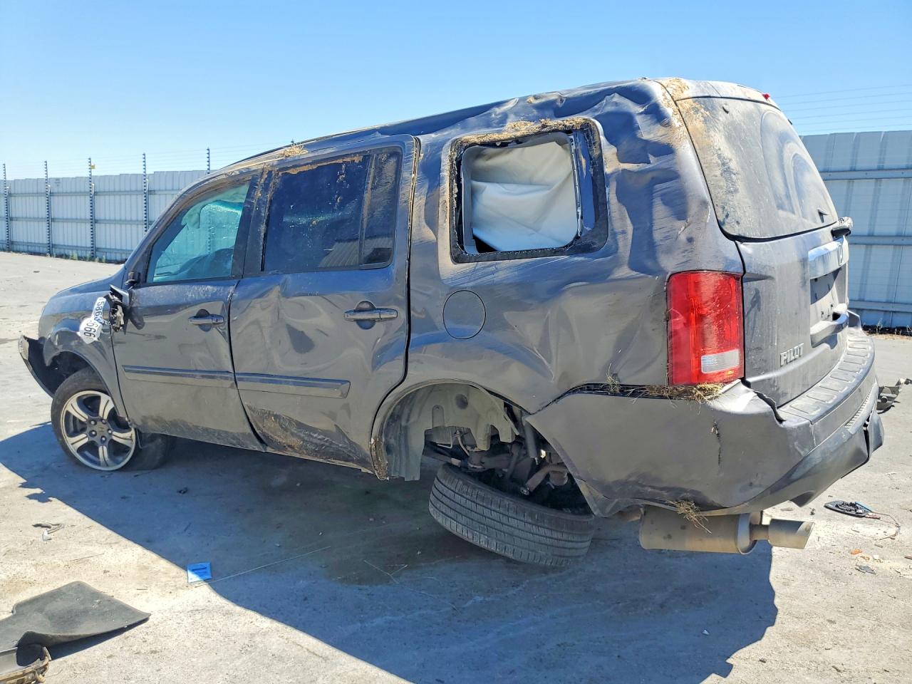 2015 Honda Pilot Se Gray vin: 5FNYF3H34FB014219