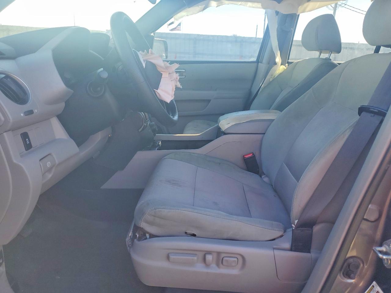 2015 Honda Pilot Se Charcoal vin: 5FNYF3H36FB026422