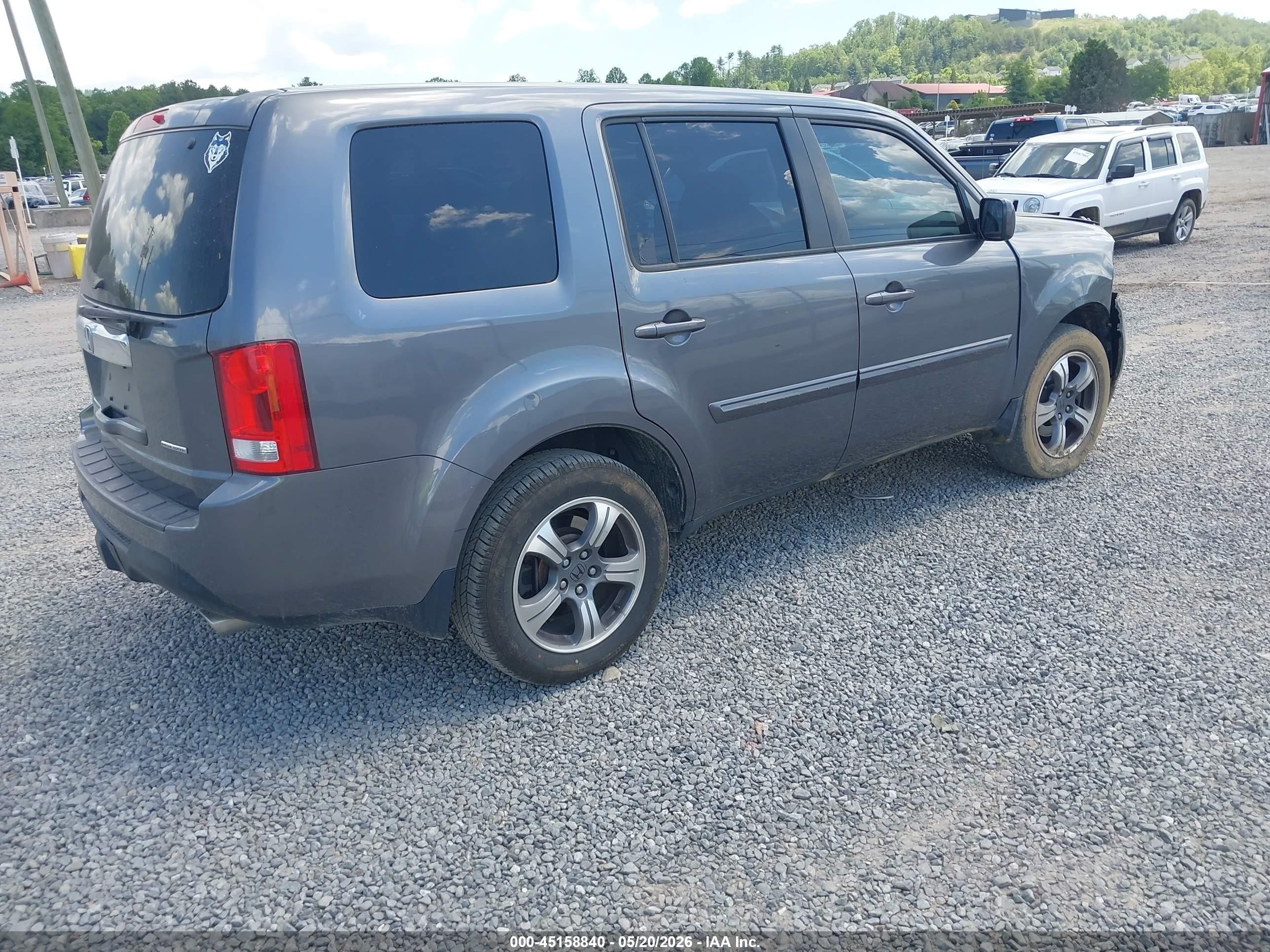 2015 Honda Pilot Se Gray vin: 5FNYF3H38FB034733