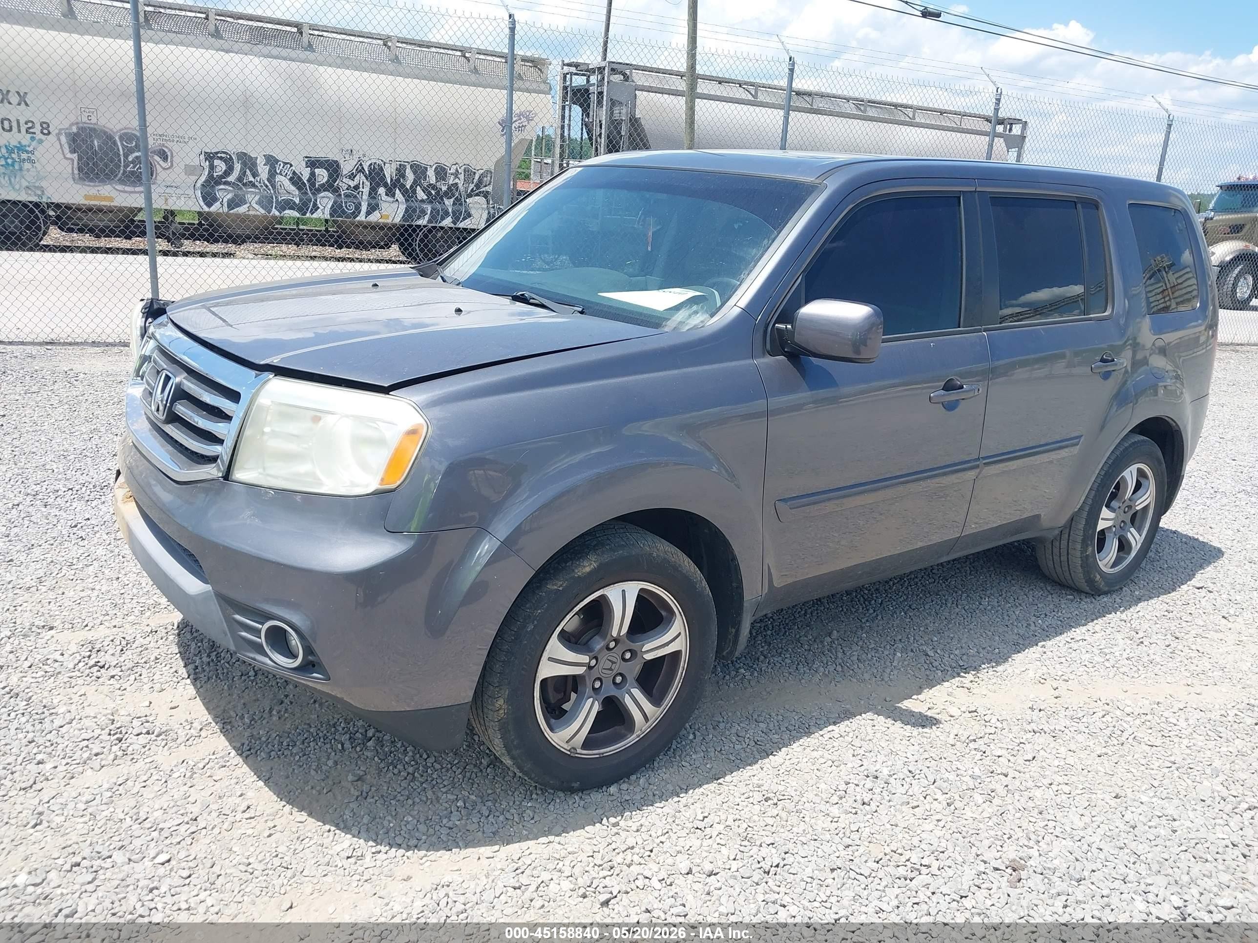 2015 Honda Pilot Se Gray vin: 5FNYF3H38FB034733