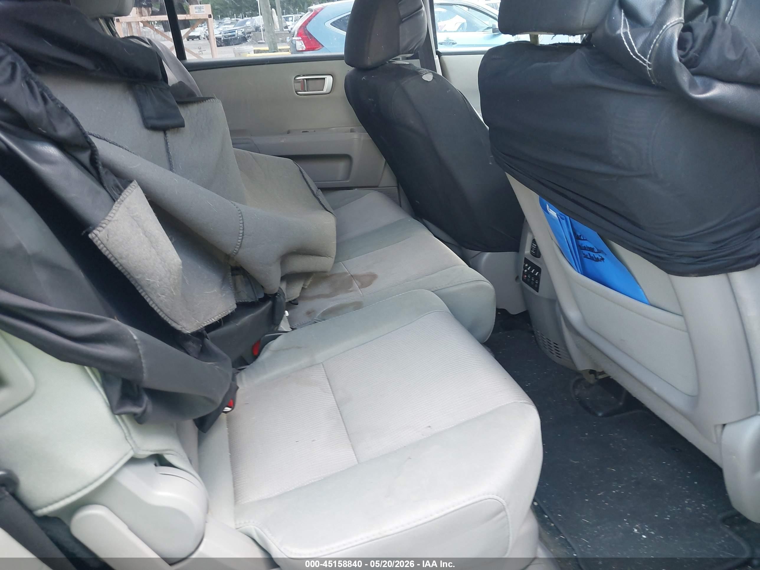 2015 Honda Pilot Se Gray vin: 5FNYF3H38FB034733