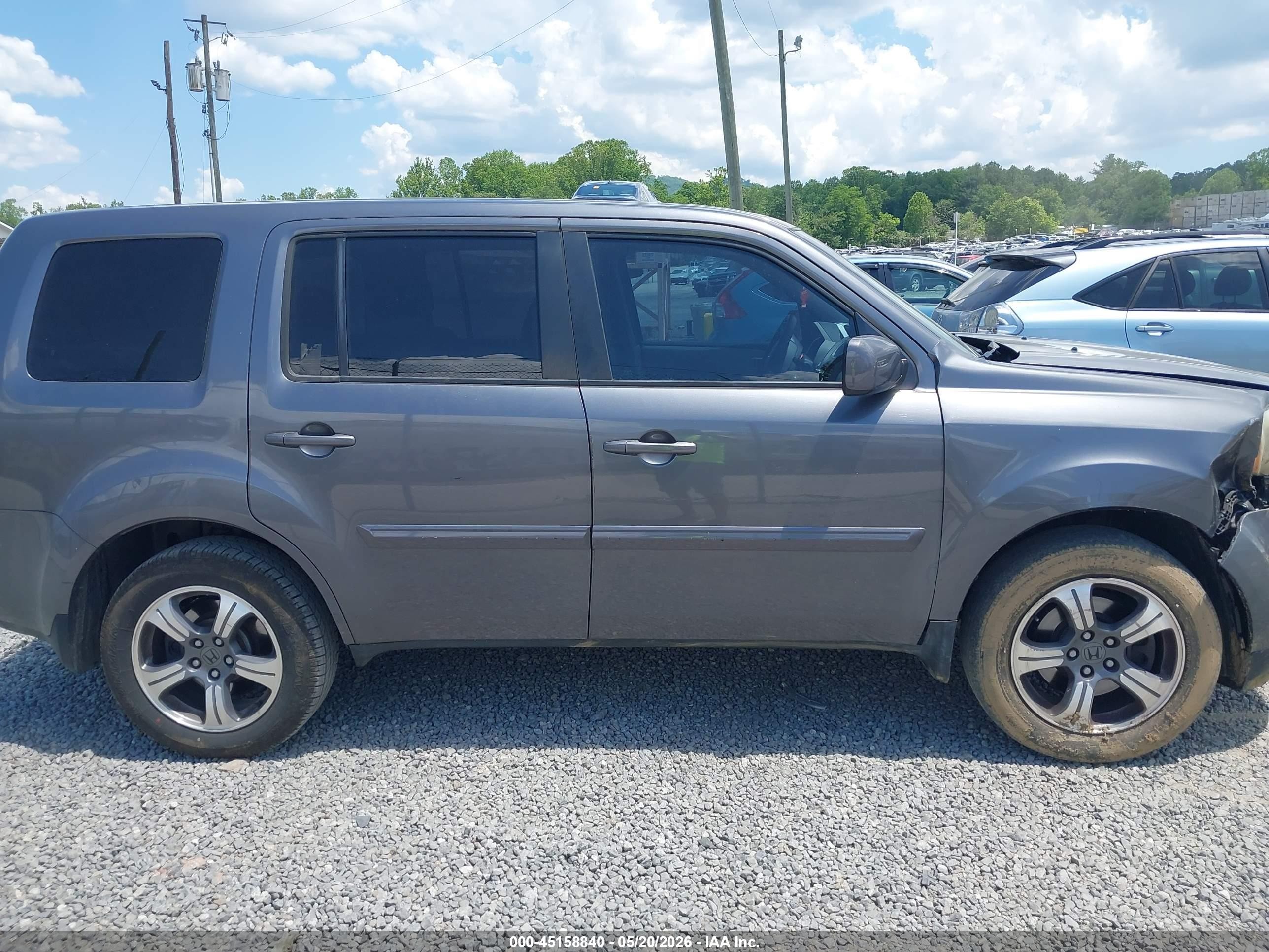 2015 Honda Pilot Se Gray vin: 5FNYF3H38FB034733