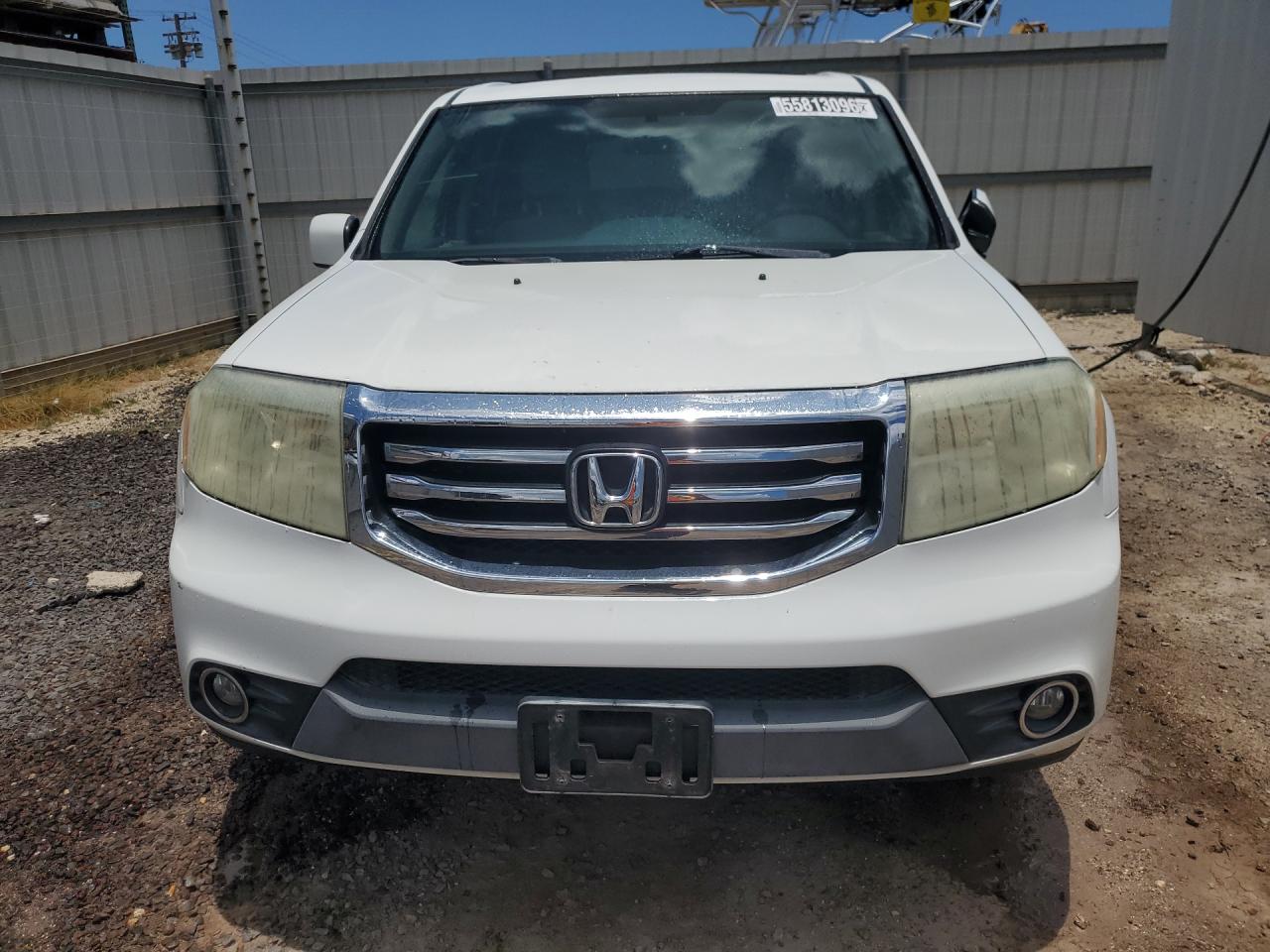 2015 Honda Pilot Se White vin: 5FNYF3H3XFB009378 Damage: Grille, Peeling, > 12 Inches