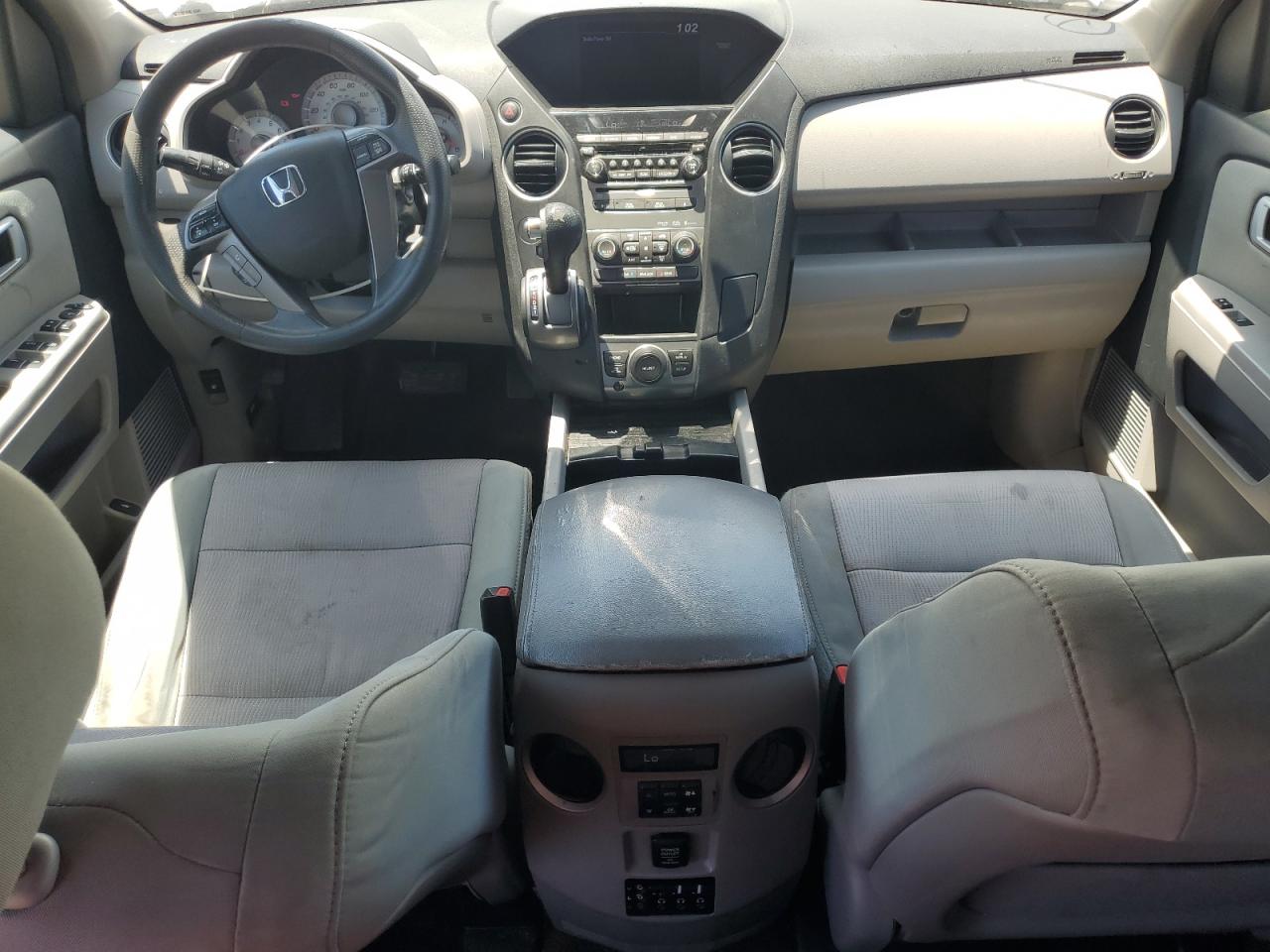 2015 Honda Pilot Se White vin: 5FNYF3H3XFB009378 Damage: Right Front Seat Cushion, Stained, Permanent