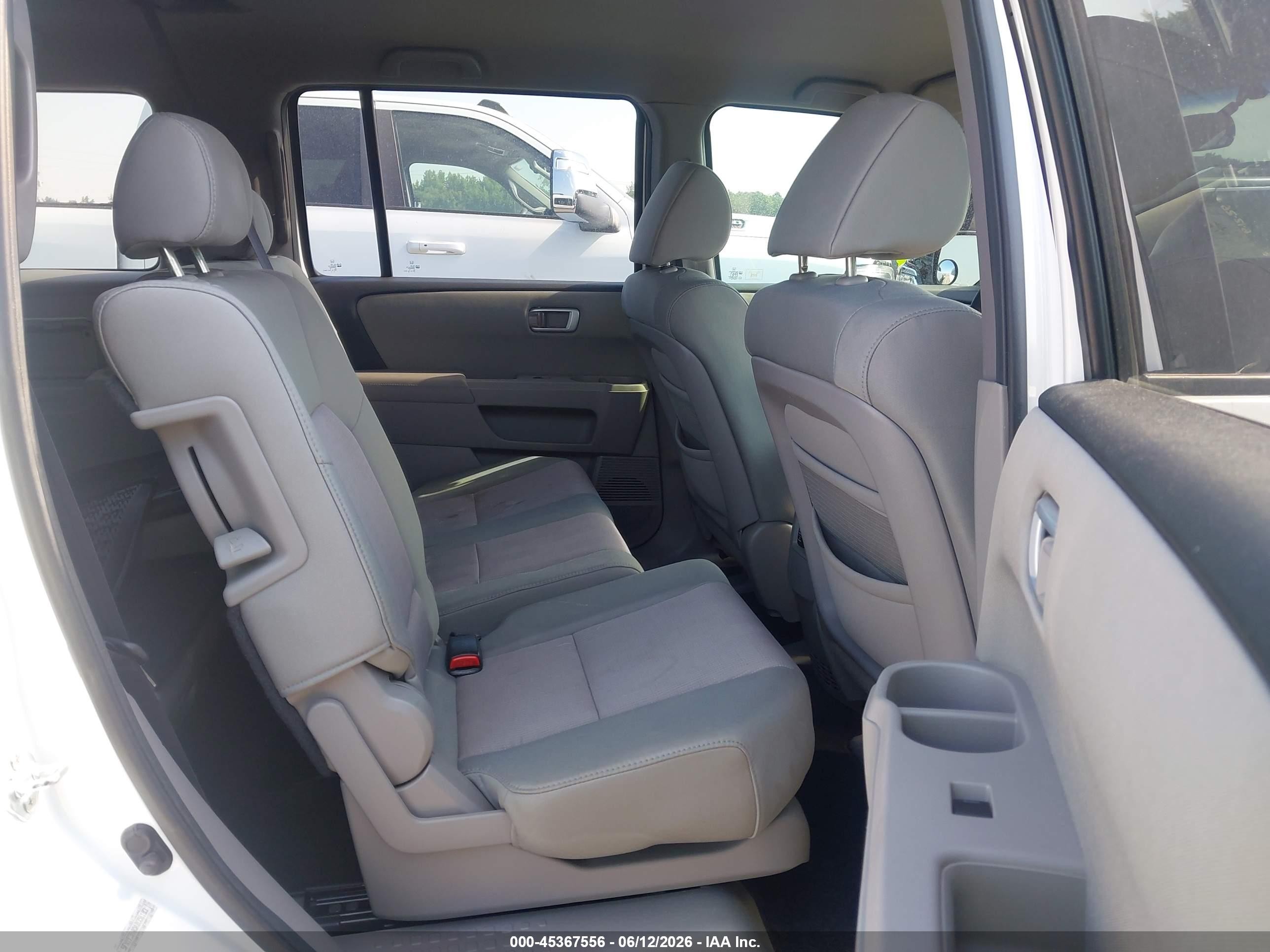 2010 Honda Pilot Ex White vin: 5FNYF3H40AB006183
