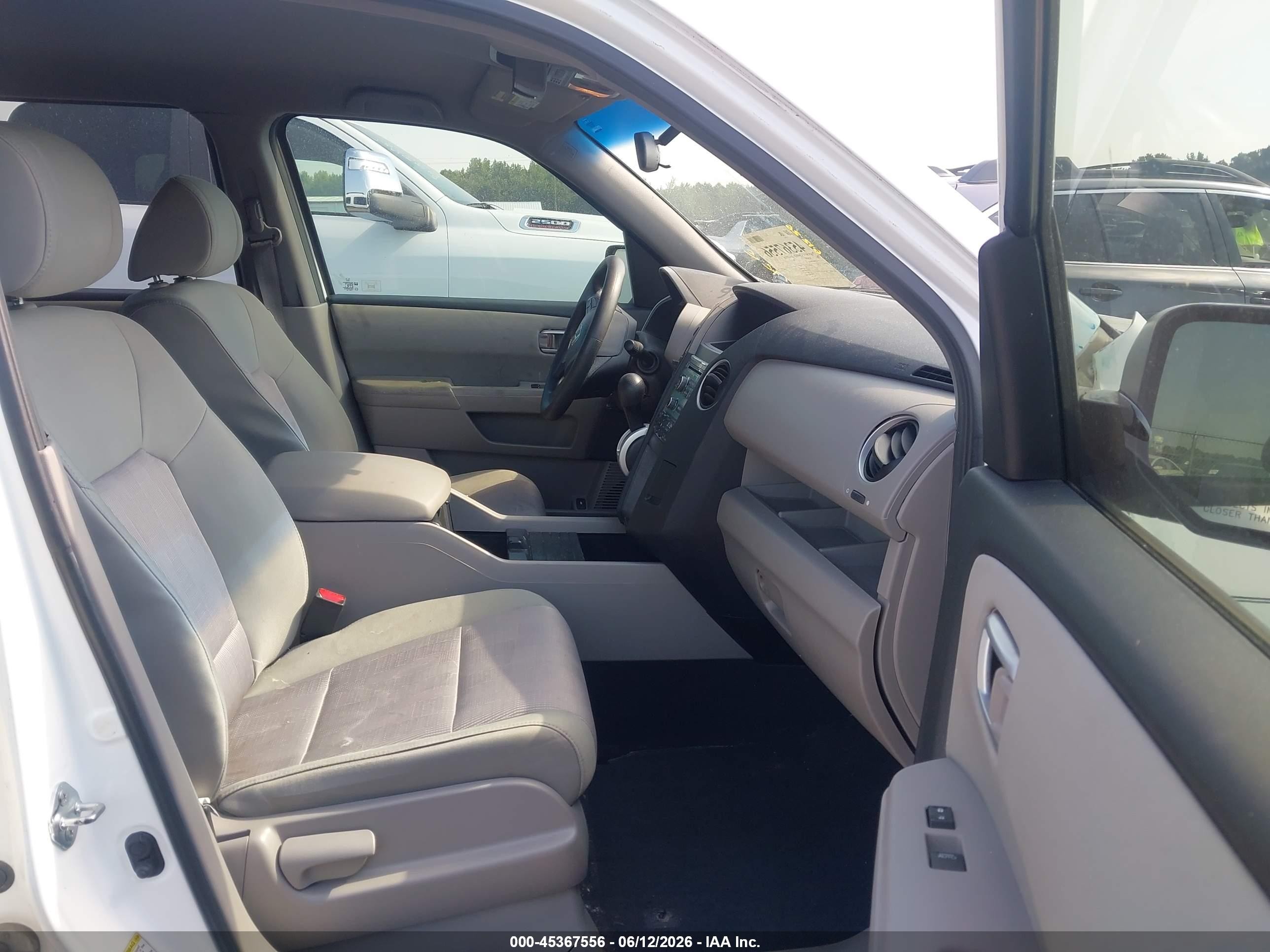 2010 Honda Pilot Ex White vin: 5FNYF3H40AB006183