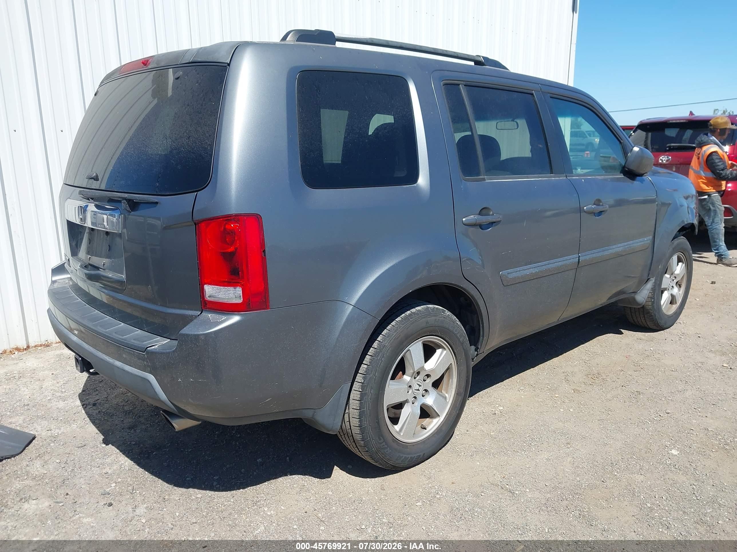 2011 Honda Pilot Ex Gray vin: 5FNYF3H40BB003267