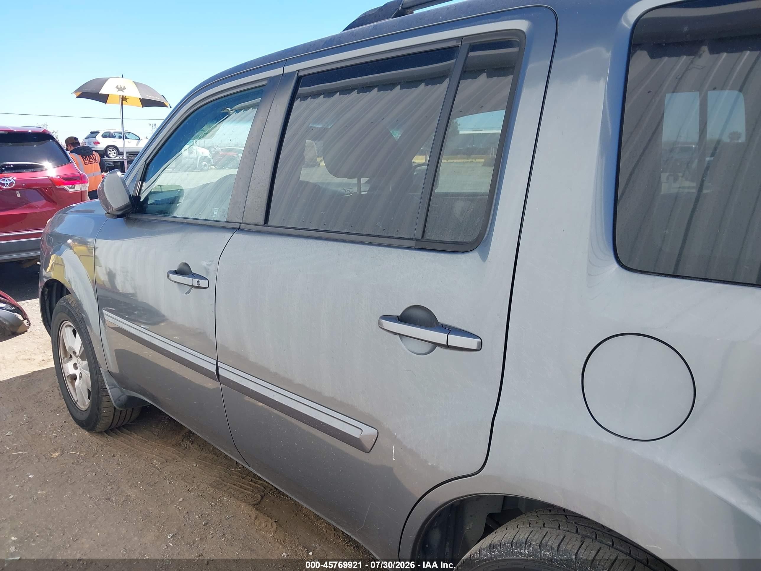 2011 Honda Pilot Ex Gray vin: 5FNYF3H40BB003267