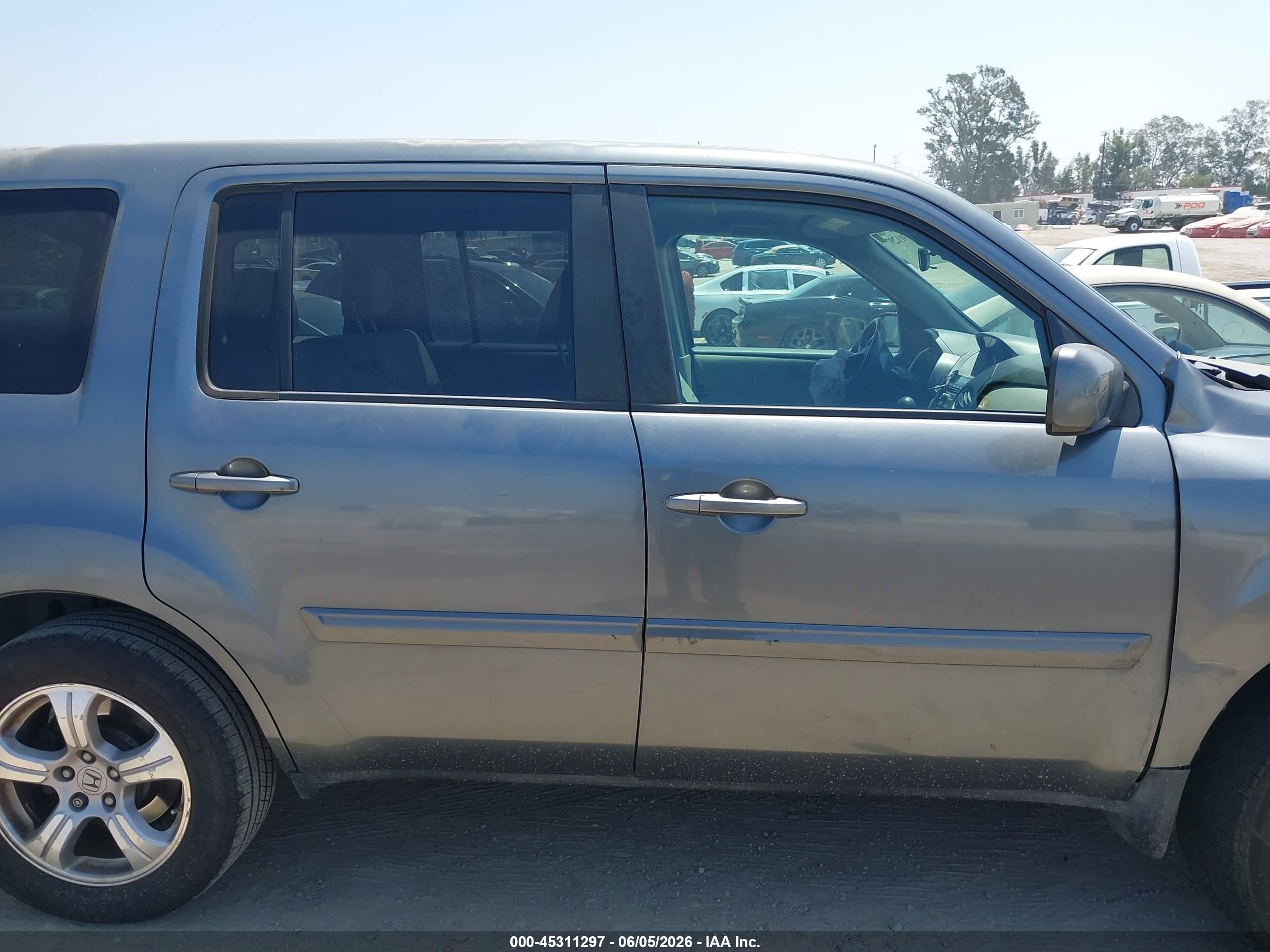 2013 Honda Pilot Ex Gray vin: 5FNYF3H40DB015633