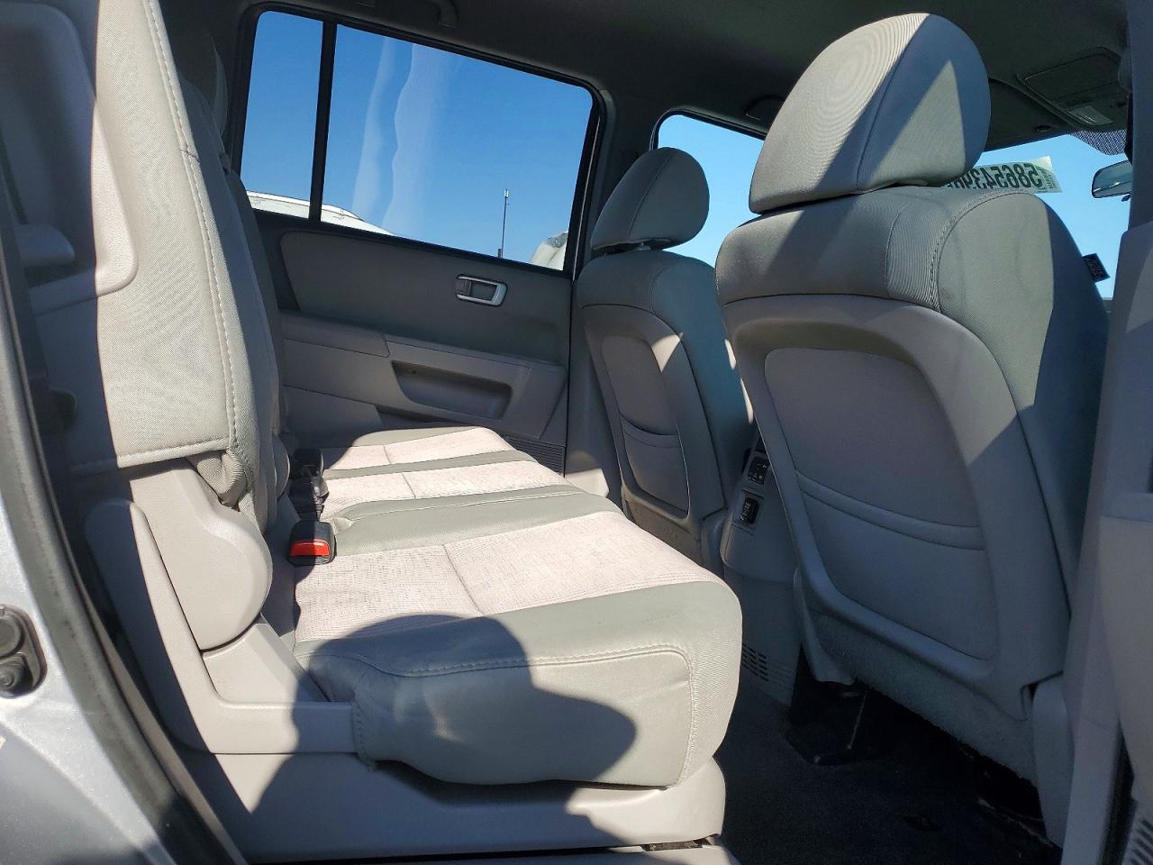 2013 Honda Pilot Ex Серебряный vin: 5FNYF3H40DB041729