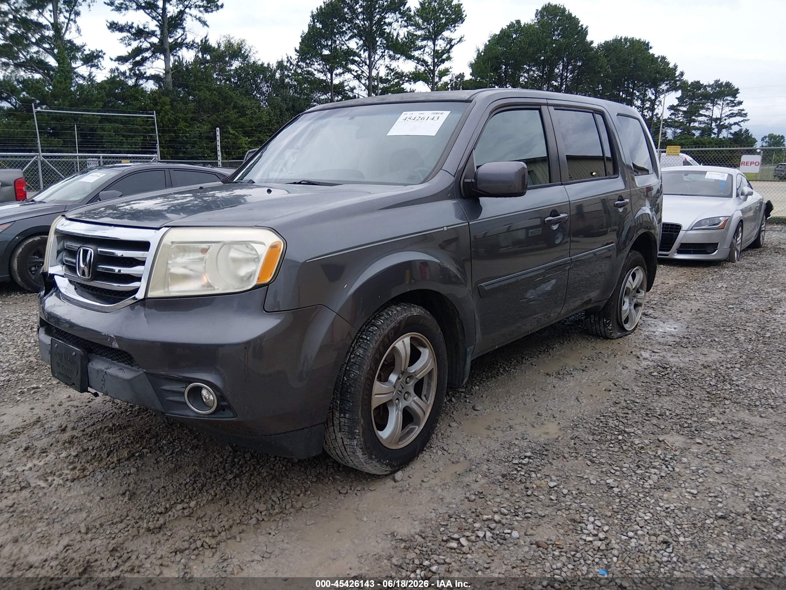 2014 Honda Pilot Ex Gray vin: 5FNYF3H40EB027931