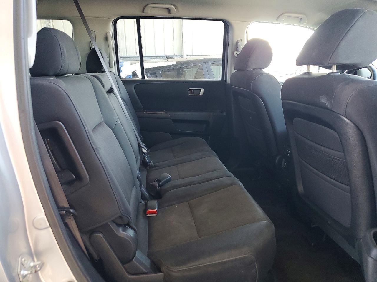 2011 Honda Pilot Ex Silver vin: 5FNYF3H41BB024645