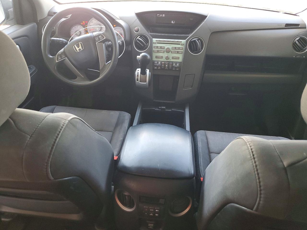 2011 Honda Pilot Ex Silver vin: 5FNYF3H41BB024645