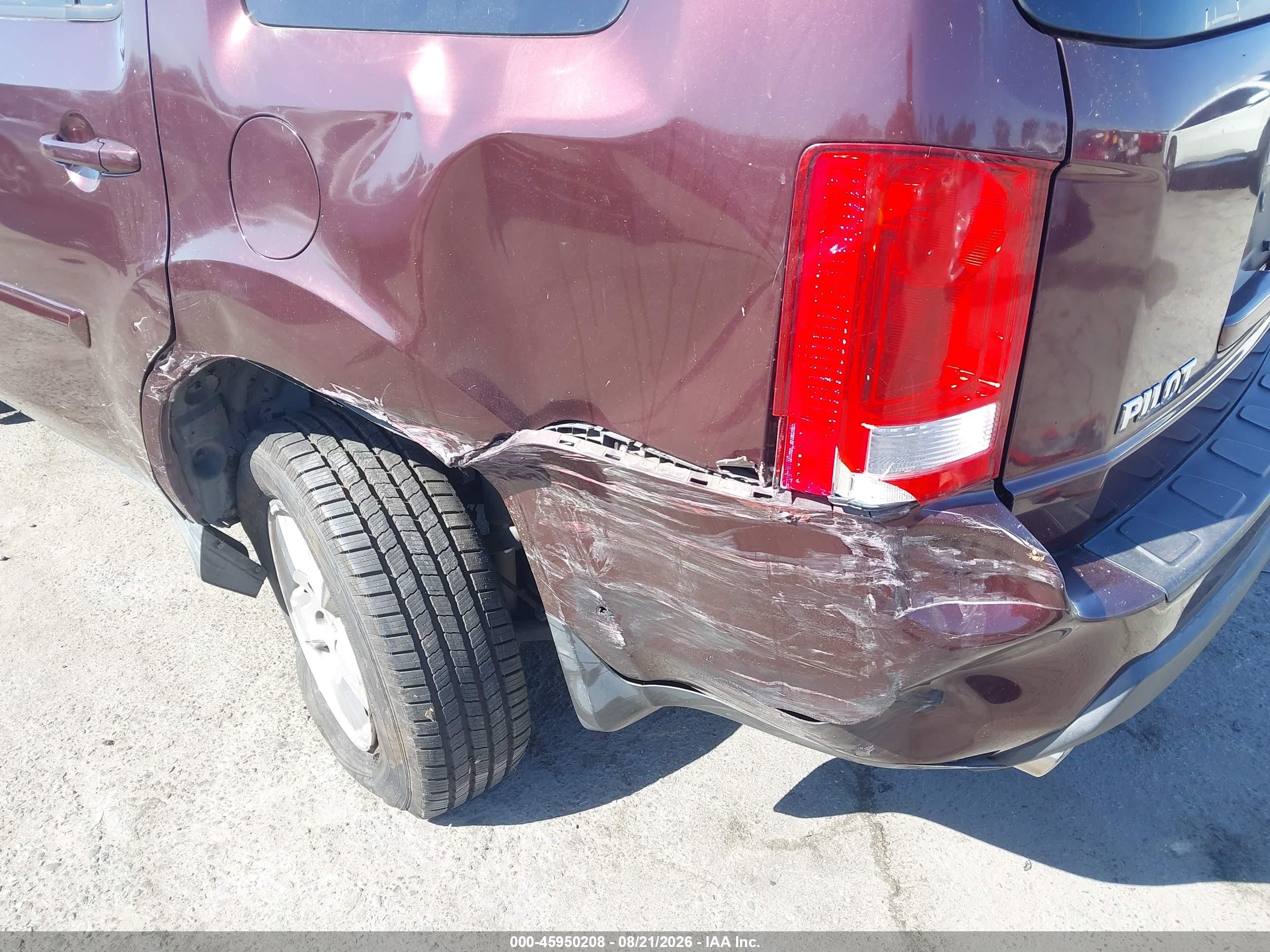 2011 Honda Pilot Ex Burgundy vin: 5FNYF3H41BB047665